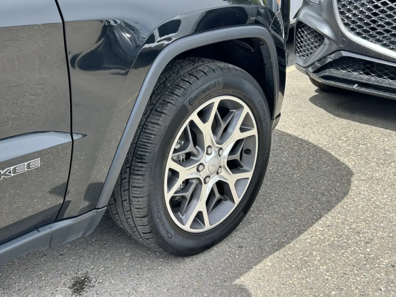 Jeep Grand Cherokee снимка Jeep Grand Cherokee