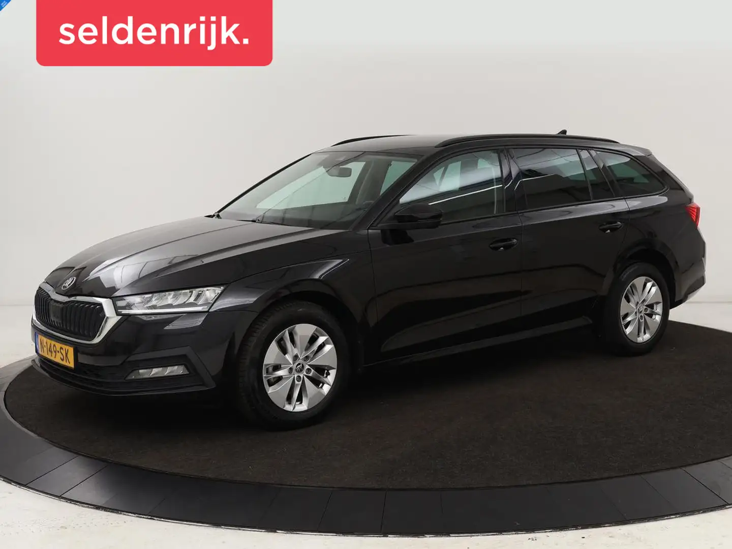 Skoda Octavia 1.0 e-TSI Business Edition | Trekhaak | Camera | S Zwart - 1