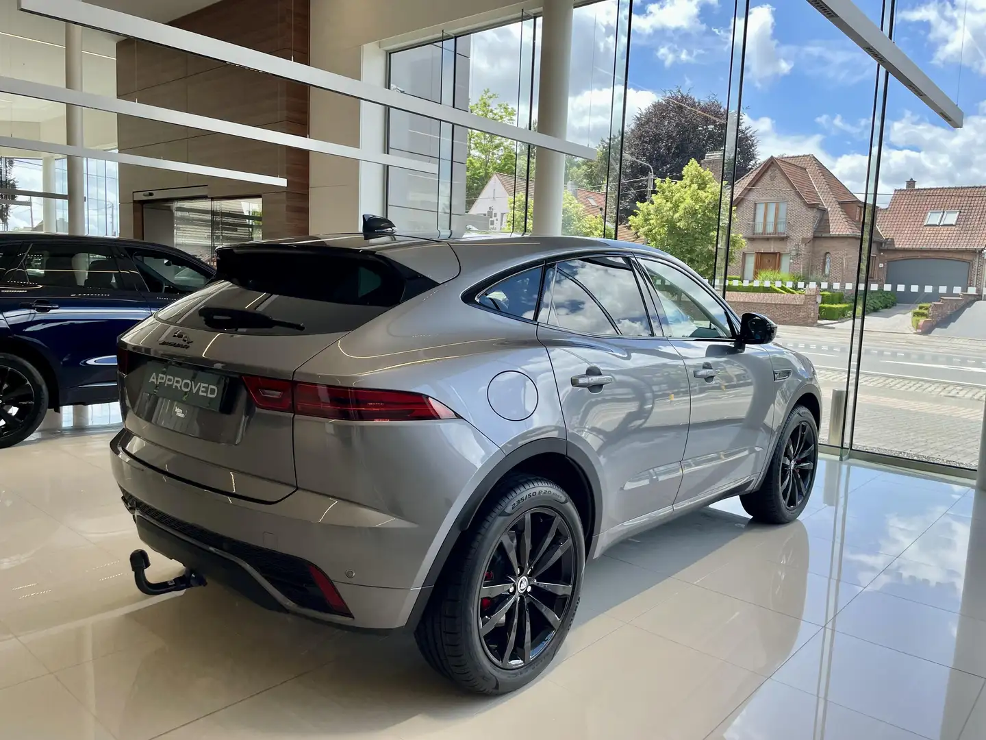 Jaguar E-Pace P300e R-Dyn HSE besch 12/24 Gris - 2