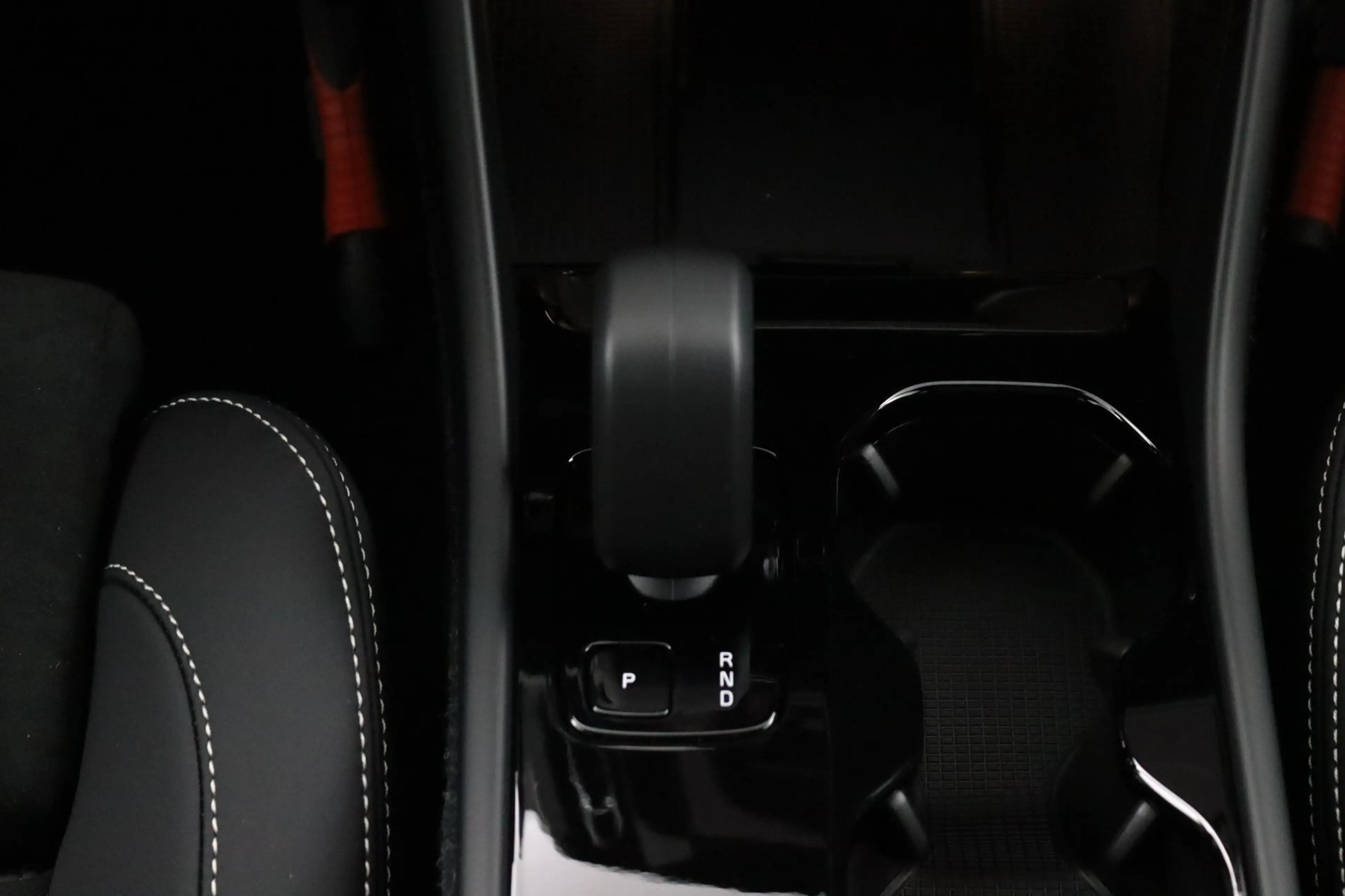 Volvo EX40 Single Motor Extended Range Ultra Europa 82 kWh | — photo 45