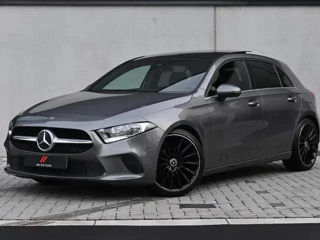 Mercedes-Benz A 180 **NAVI**OPENDAK**CAMERA**