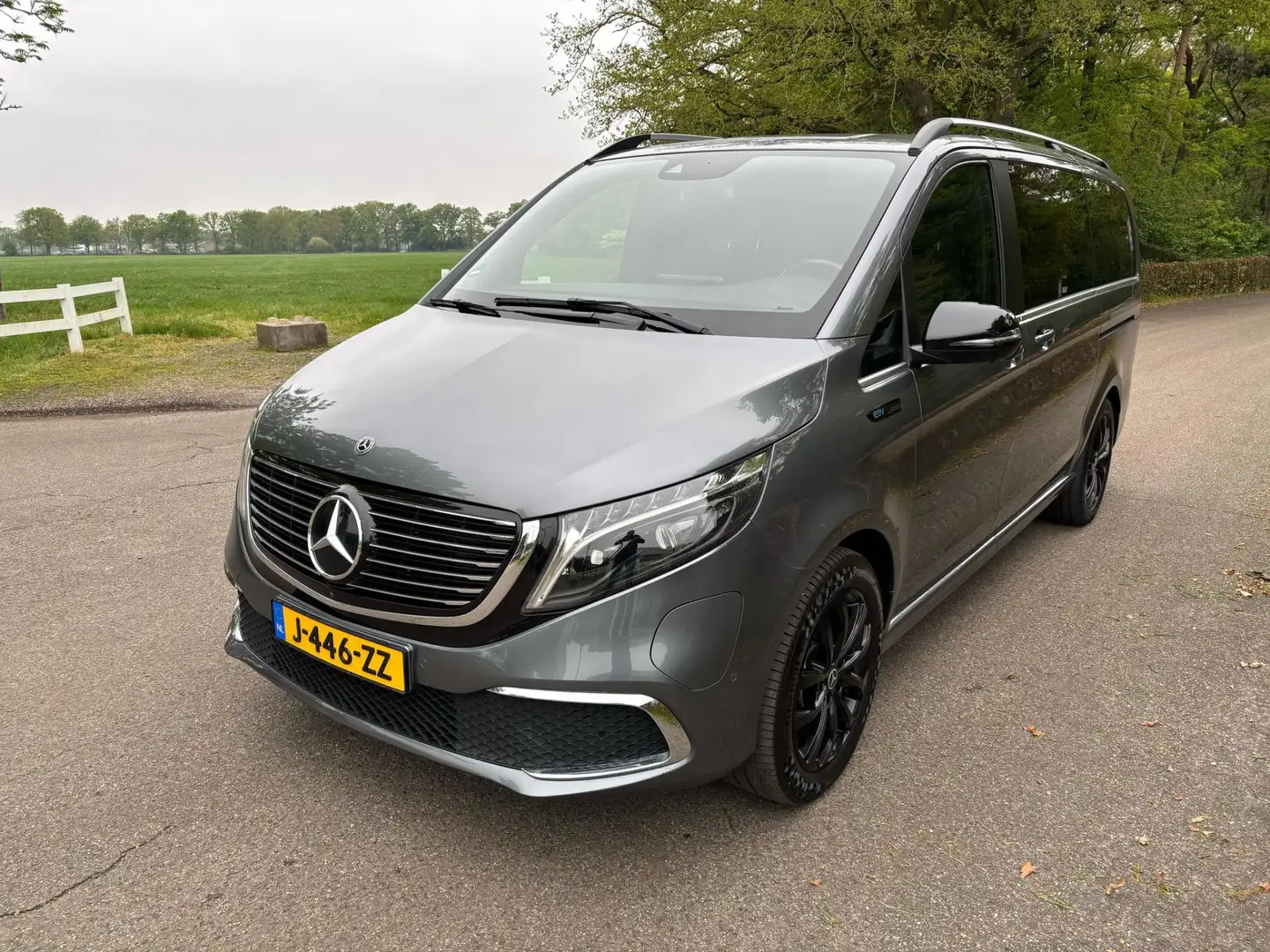 Mercedes-Benz EQV 300 L2 90 kWh 7 pers MARGE Серый - 1