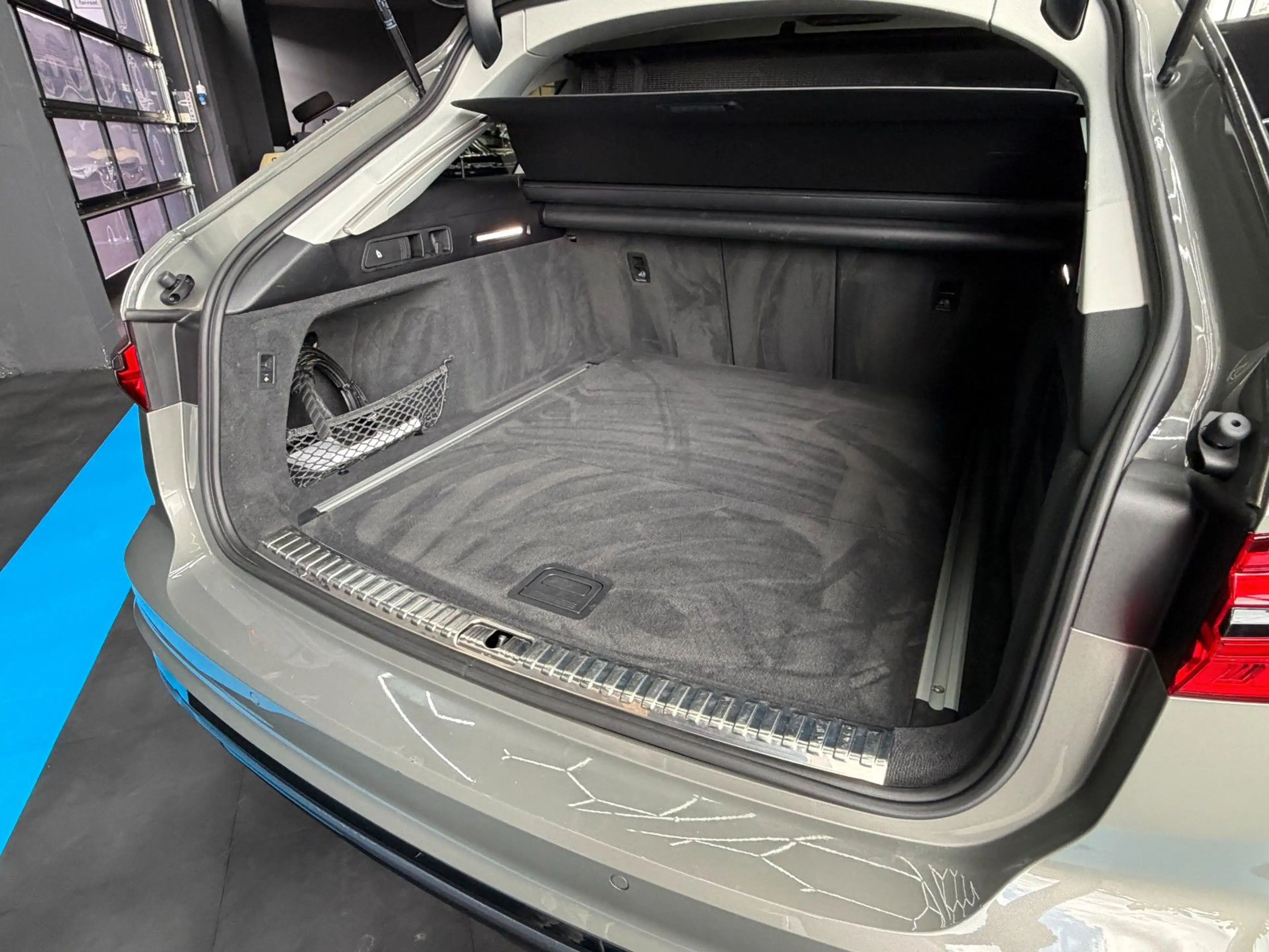 Audi A6 allroad A6allroad quattro50TDI tiptronic+Standh.+B&O+AHK — photo 12