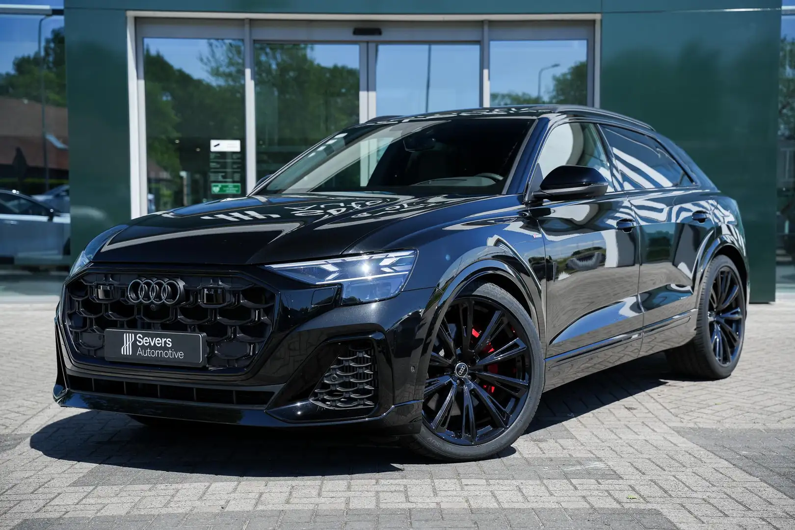 Audi Q8 60 TFSI e quattro Pro Line S Competition Zwart - 2