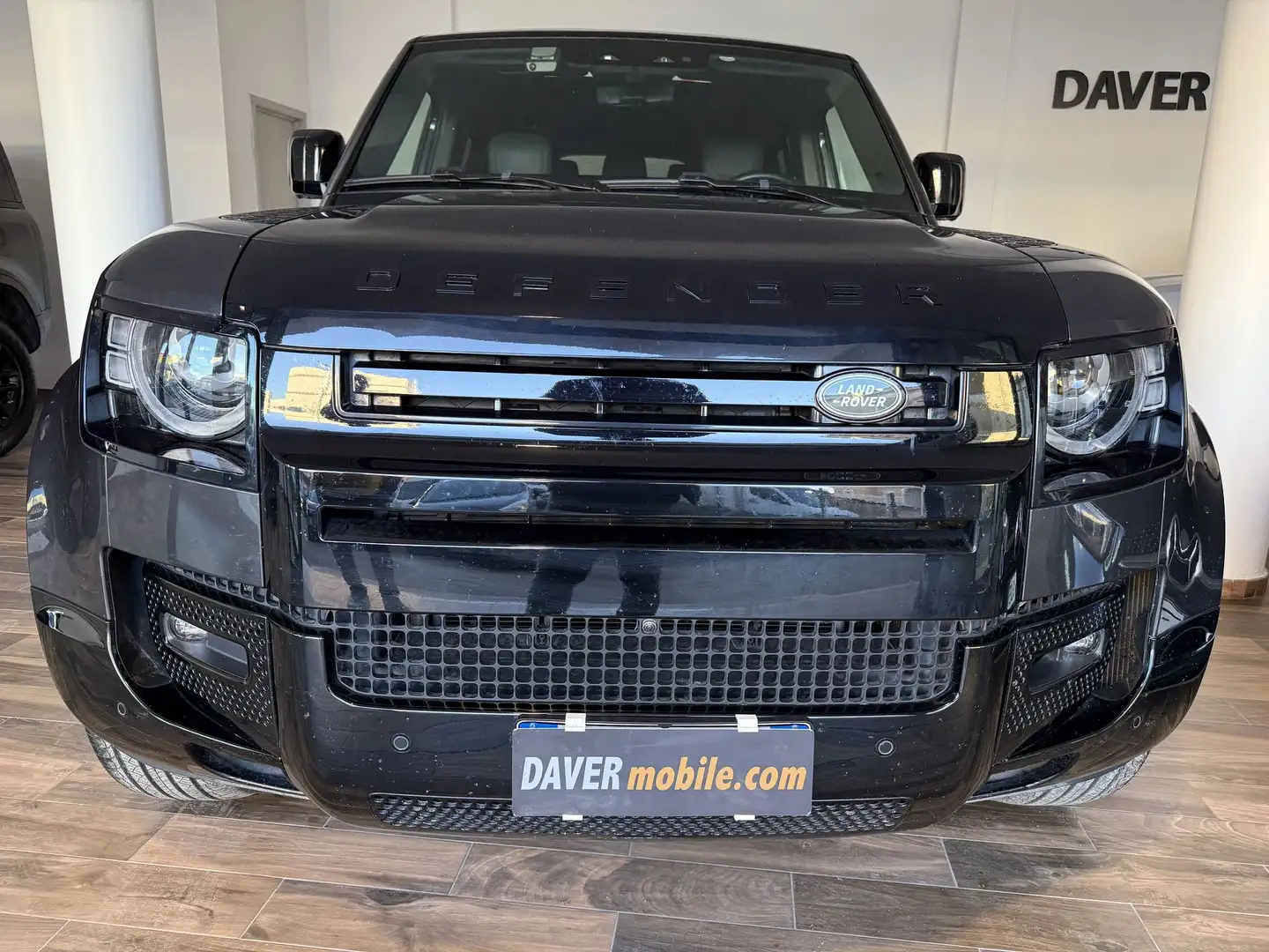 Land Rover Defender 130 3.0D I6 300 CV AWD Auto X - 8 posti lis. 136k Grigio - 2