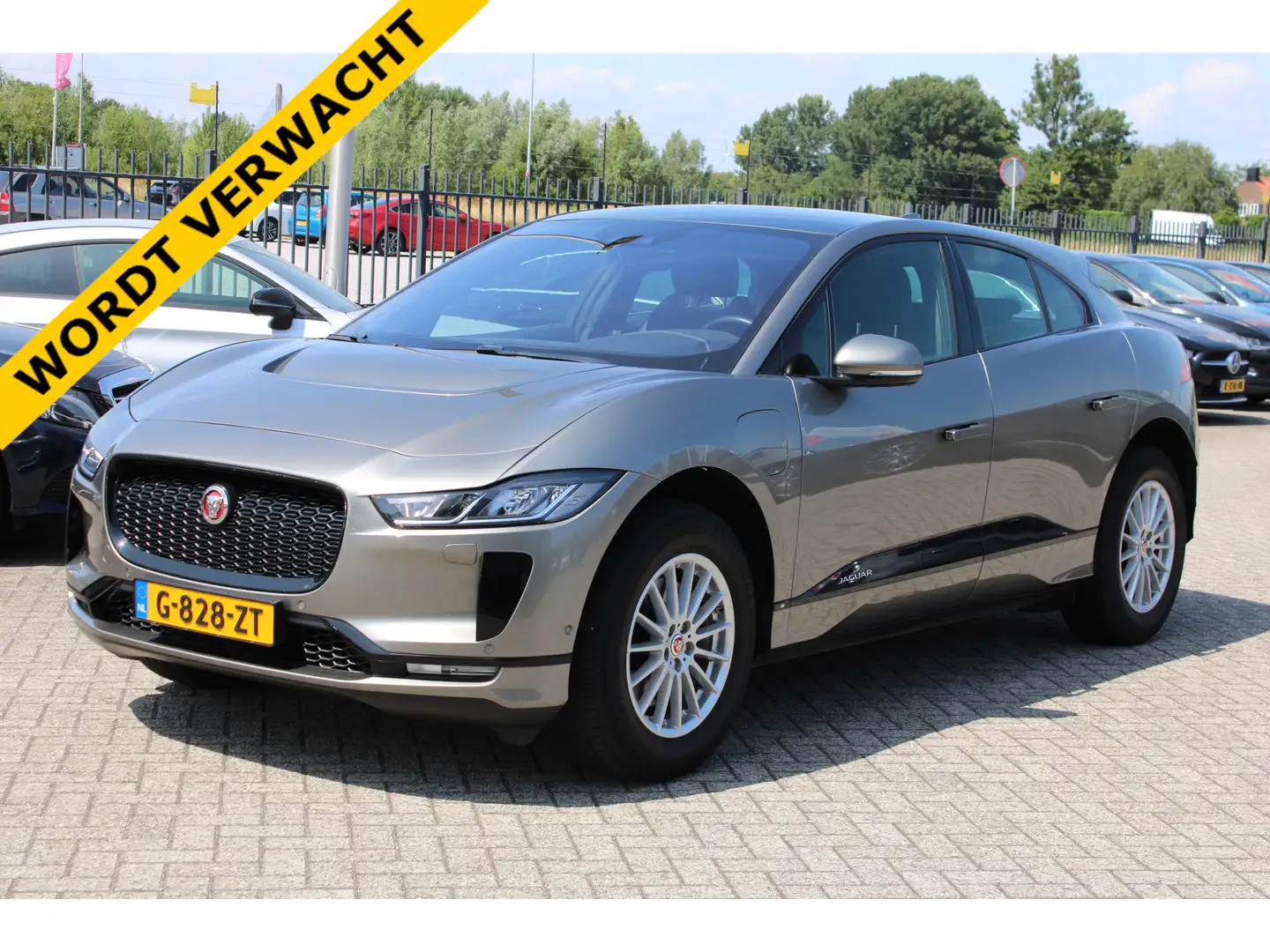 Jaguar I-Pace EV400 S 90 kWh PANORAMADAK LEDER MERIDIAN TREKHAAK Grijs - 1