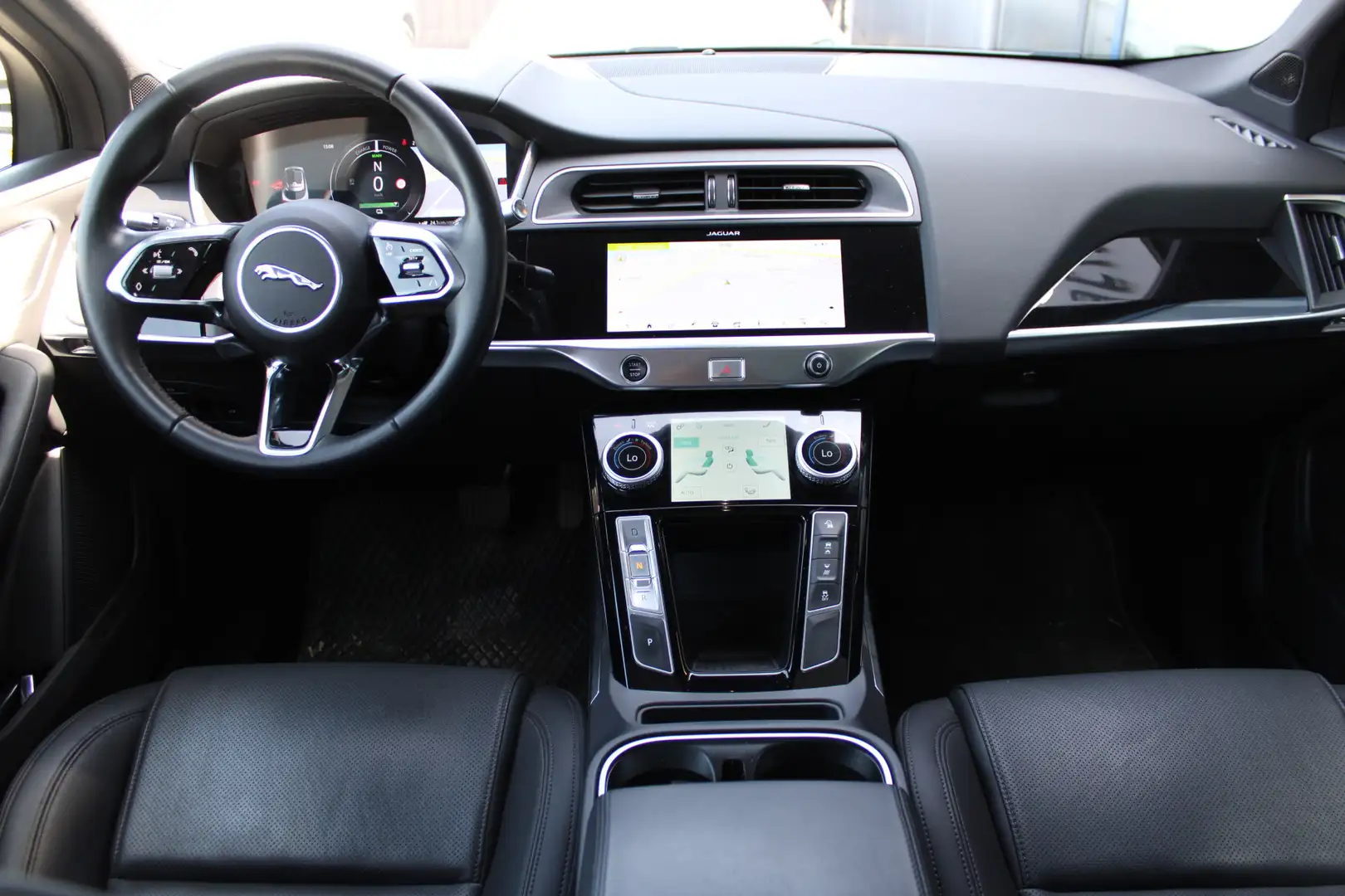 Jaguar I-Pace EV400 S 90 kWh PANORAMADAK LEDER MERIDIAN TREKHAAK Grijs - 2