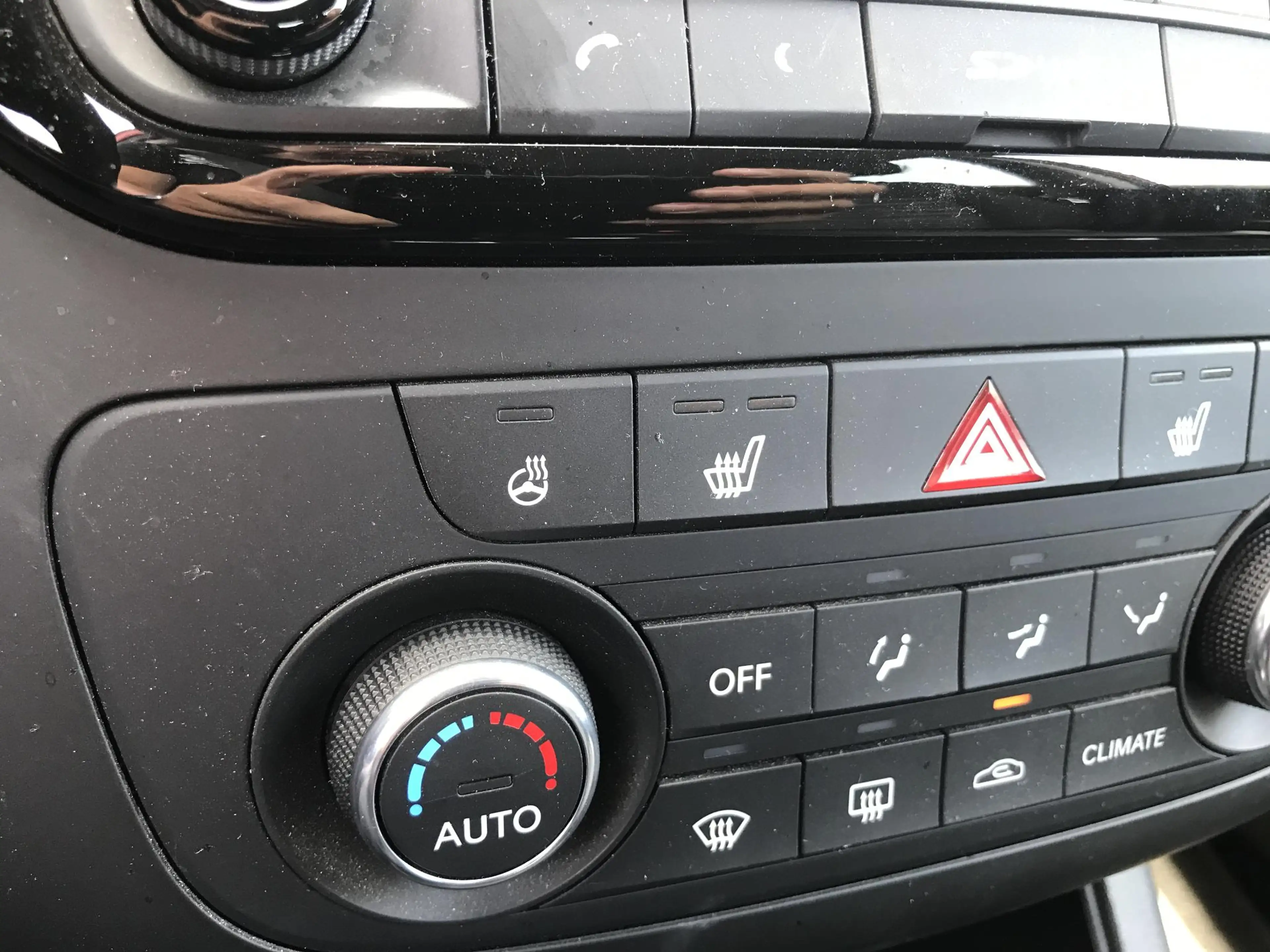 Kia Venga 1.4 DynamicPLusLine — photo 13