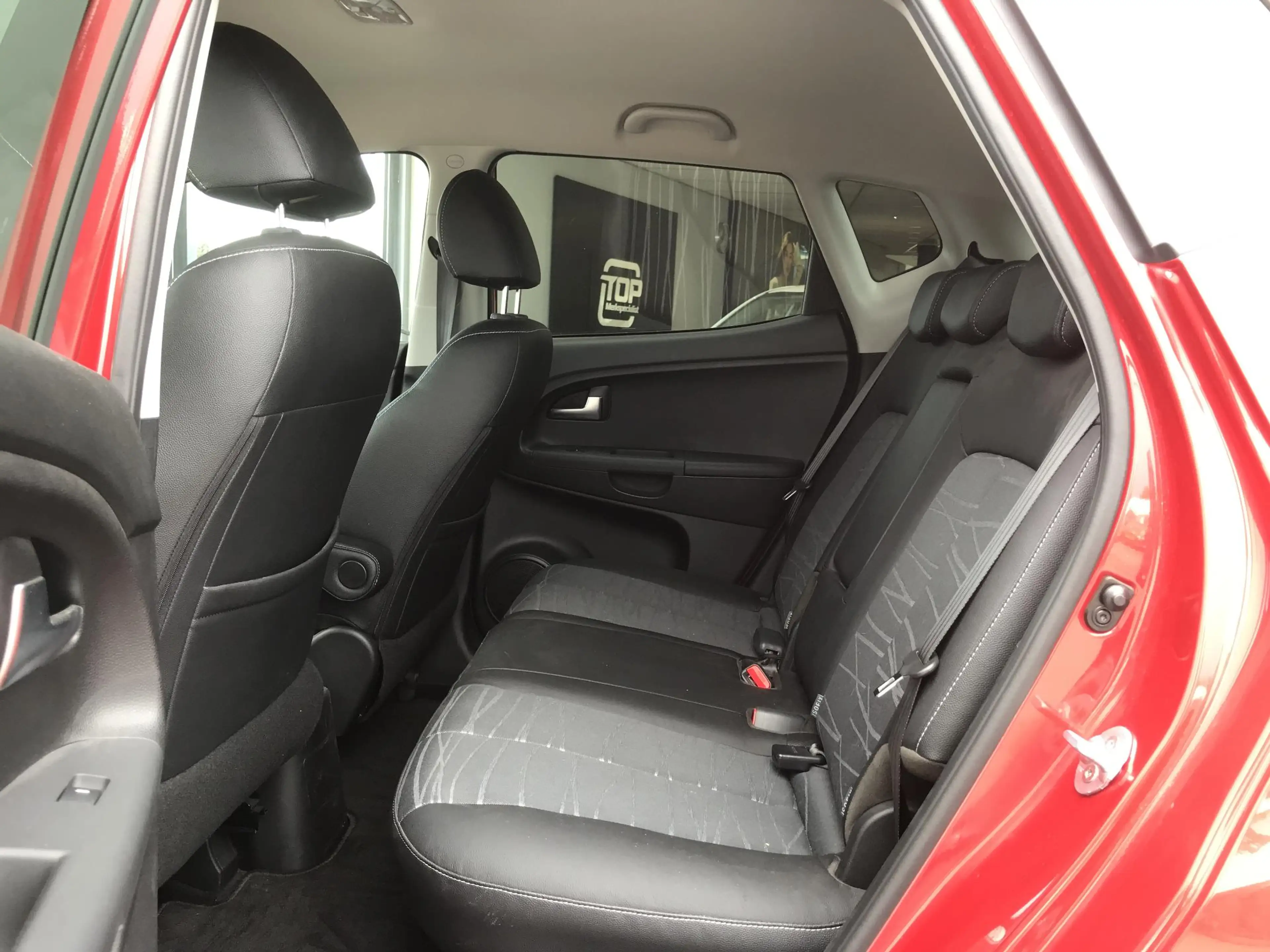 Kia Venga 1.4 DynamicPLusLine — photo 7