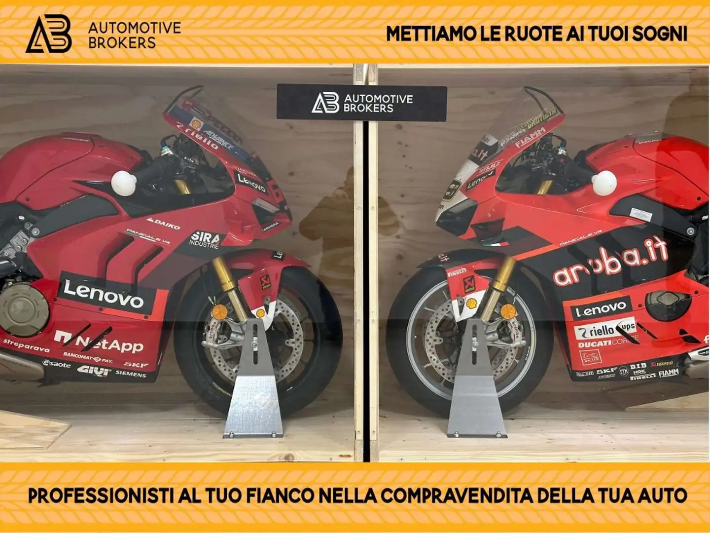 Ducati Panigale V4 WORLD CHAMPION * BAGNAIA 156 * BAUTISTA 140 * Rosso - 1