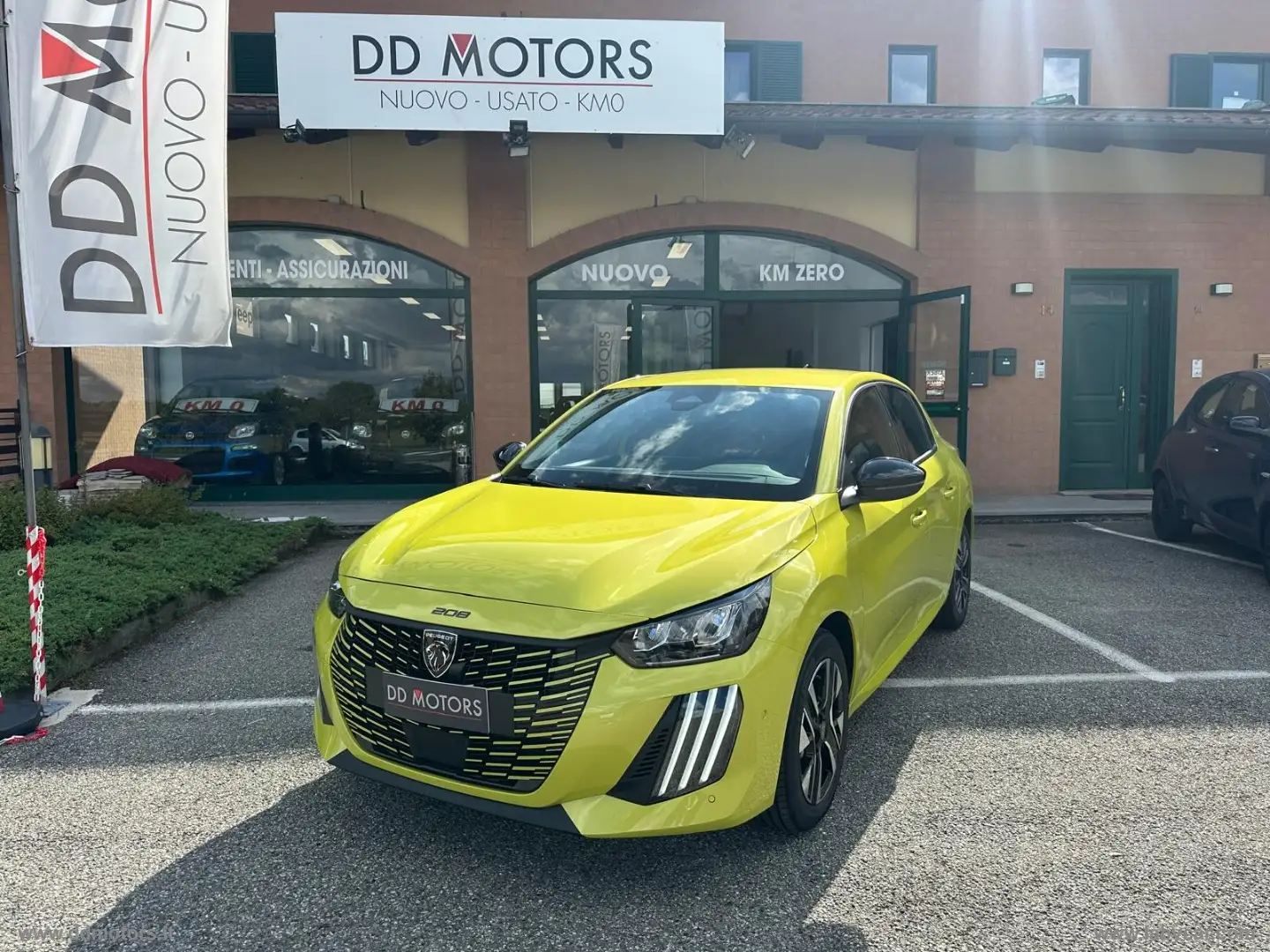 Peugeot 208 Hybrid 110 e-DCS6 Allure *PROMO* Jaune - 1