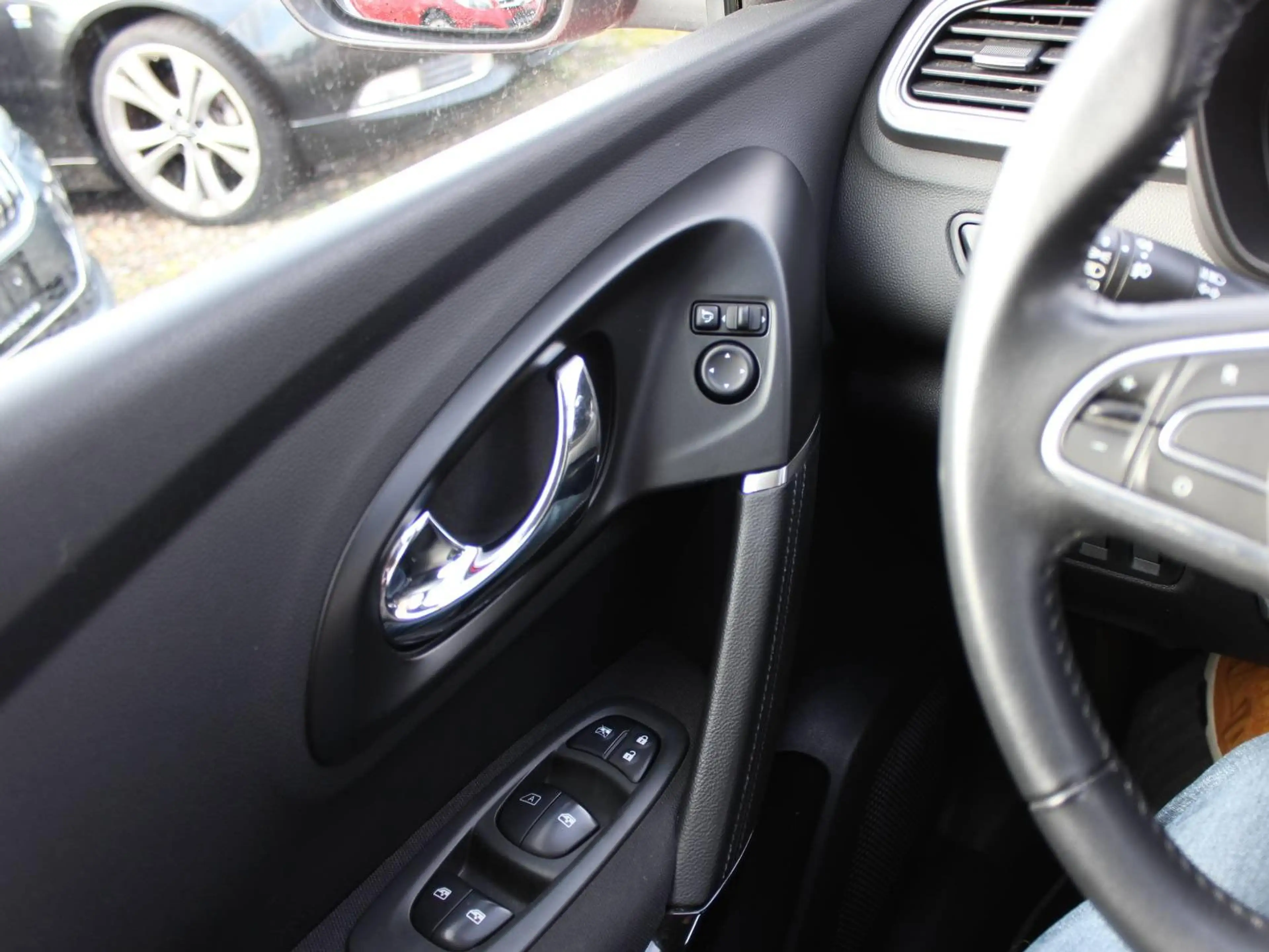 Renault Kadjar Business Edition 1.2 TCE Automatik Navi PDC Tempo — photo 11