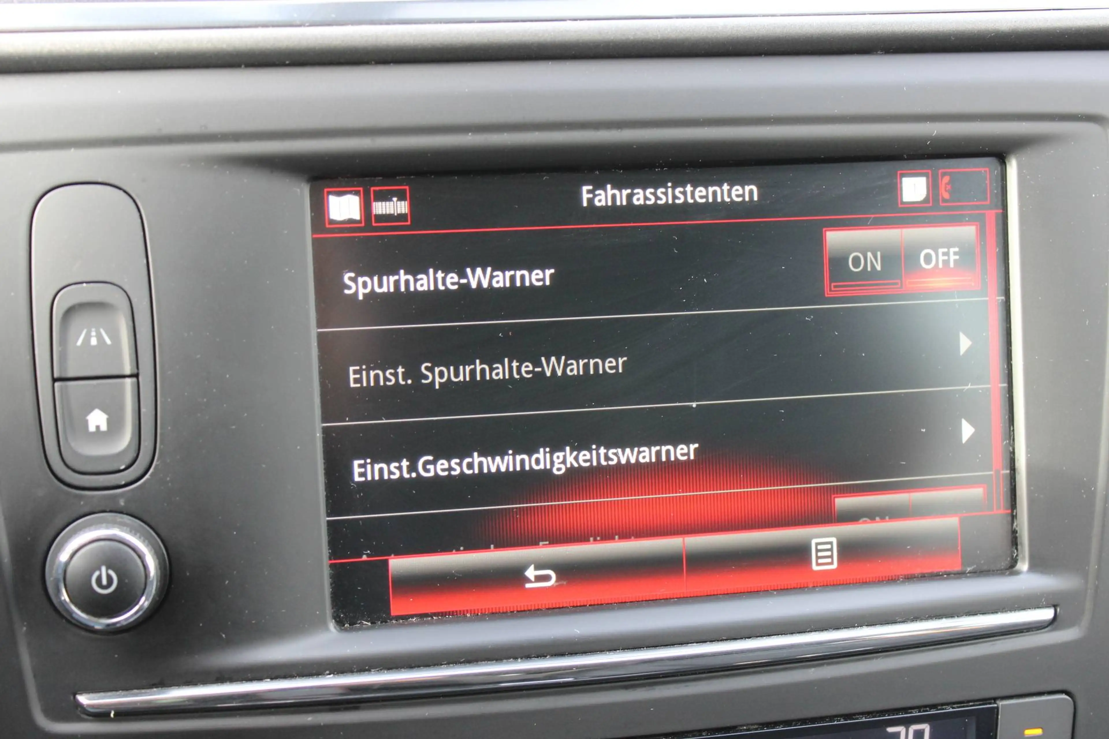 Renault Kadjar Business Edition 1.2 TCE Automatik Navi PDC Tempo — photo 13