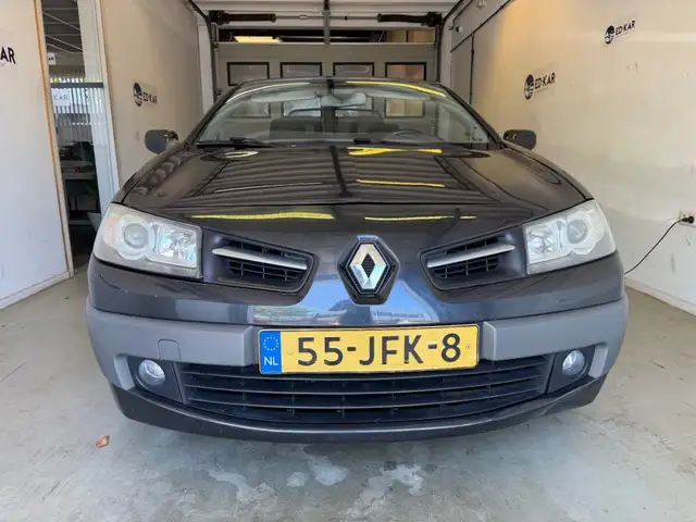 Renault Megane view 3