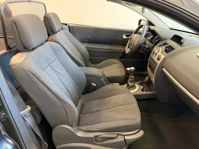 Renault Megane view 9