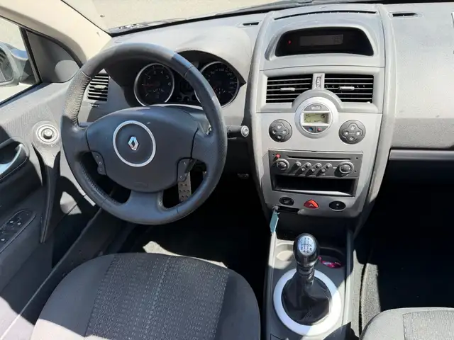 Renault Megane view 2