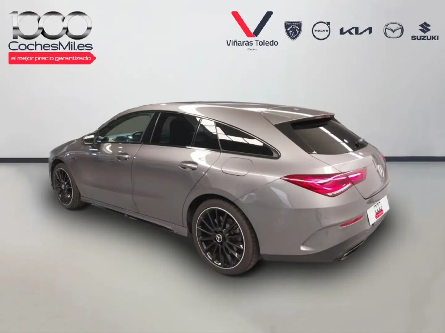 Mercedes-Benz CLA 250 Shooting Brake 4Matic 7G-DCT Серый - 2