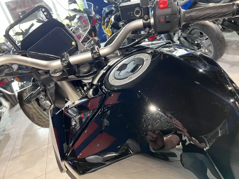 Suzuki V-Strom 800DE - foto 6