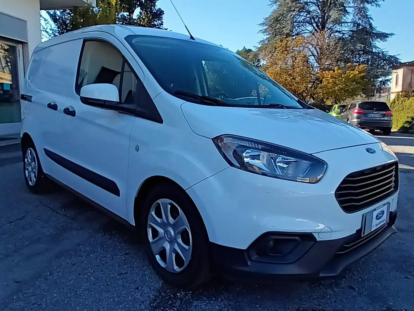 Ford Transit Courier COURIER 1.5 TDCI 75CV TREND MY.2019 11.900 + IVA Nero - 2