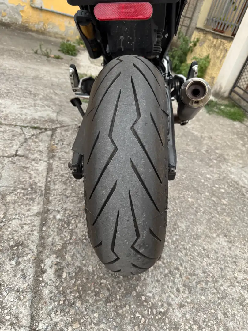 BMW F 900 R (2017 - 2020) Černá - 2