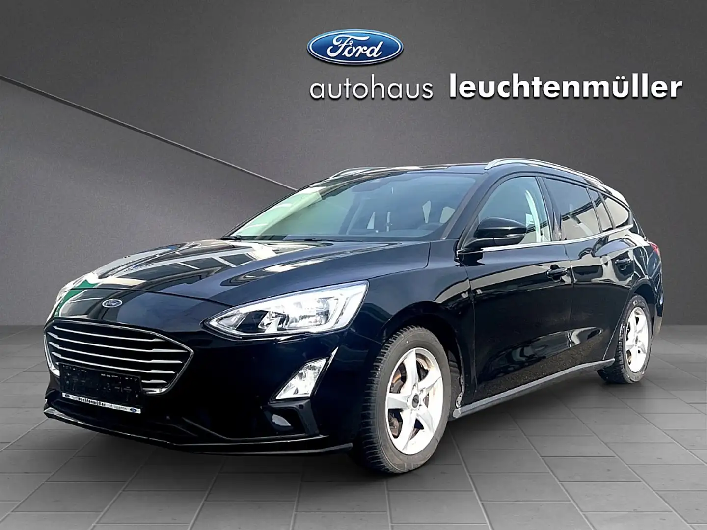 Ford Focus Focus Traveller 1,5 EcoBlue Trend Edition Business Schwarz - 1