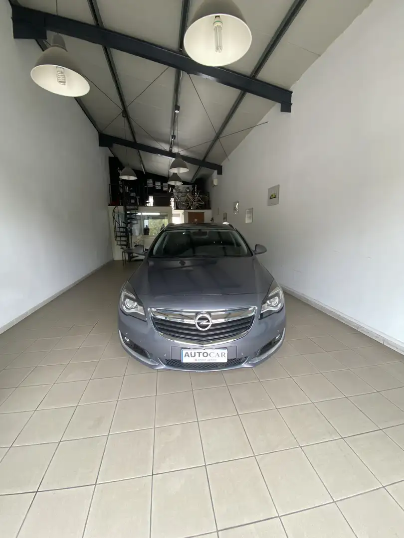 Opel Insignia Sports Tourer 1.6 cdti Cosmo 136cv - 1
