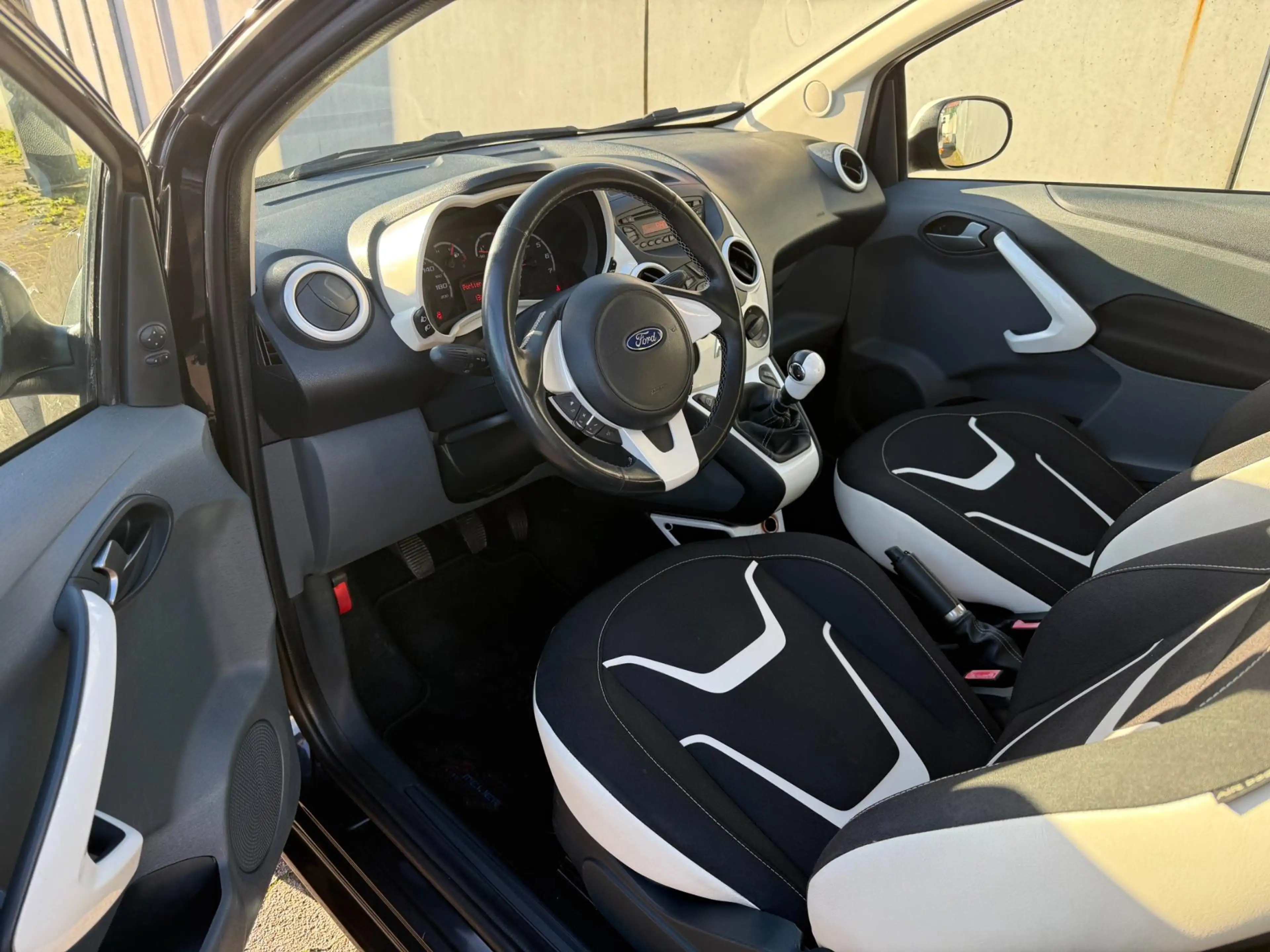 Ford Ka/Ka+ 1.2 Titanium X start/stop/LIMITED EDITION/AIRCO/ST — photo 11