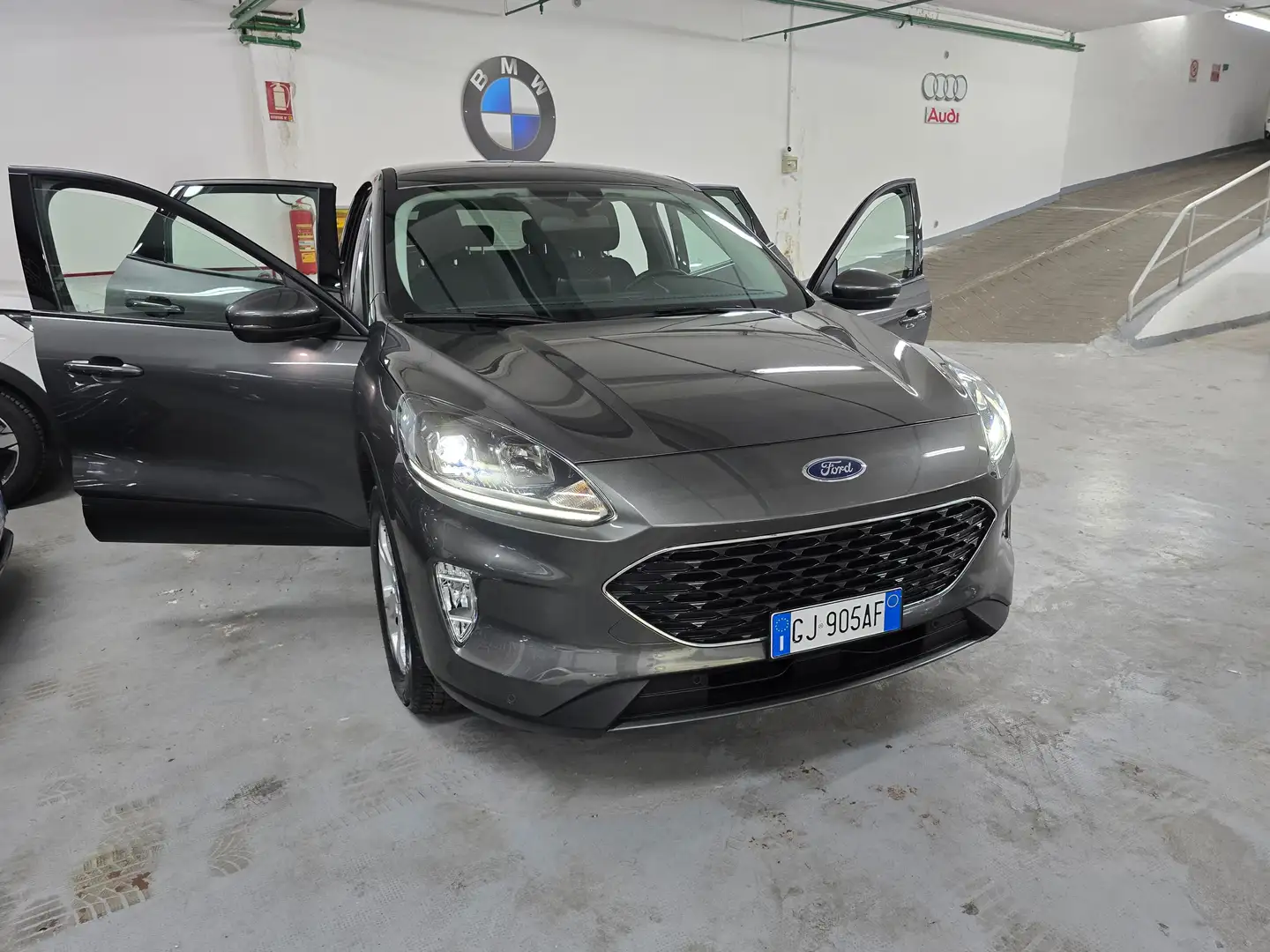 Ford Kuga Kuga III 2020 1.5 ecoblue Connect 2wd 120cv Grigio - 2