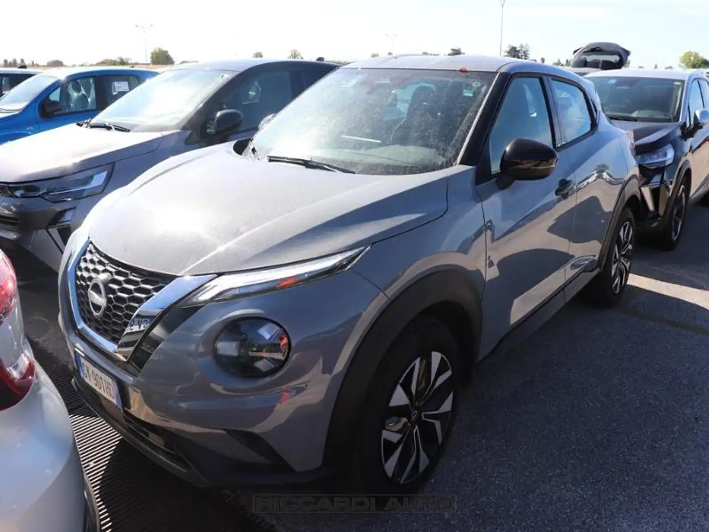 Nissan Juke 2ª serie 1.0 DIG-T 114 CV DCT Acenta Grau - 1