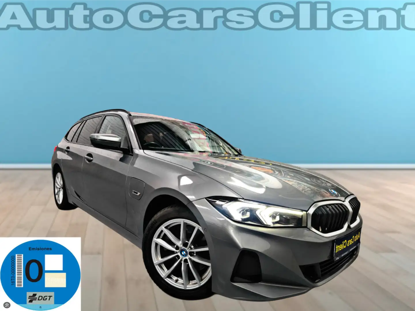 BMW 320 320e xDrive Touring Argent - 1