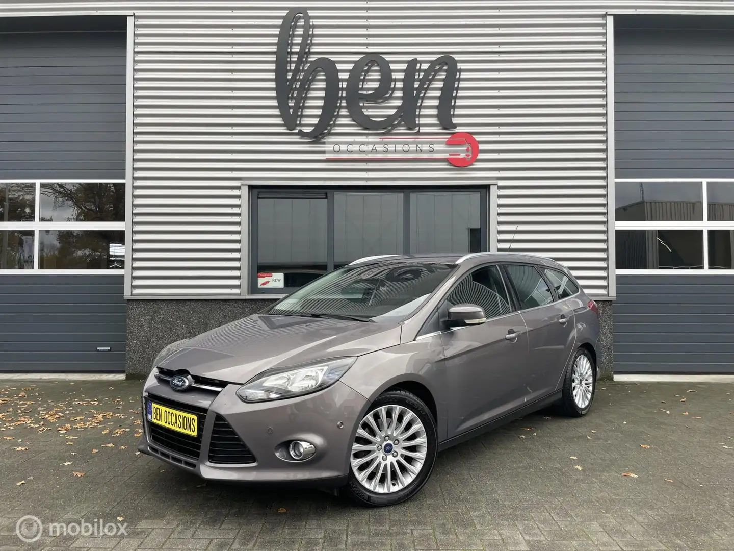 Ford Focus Wagon 1.6 EcoBoost Titanium Brun - 1