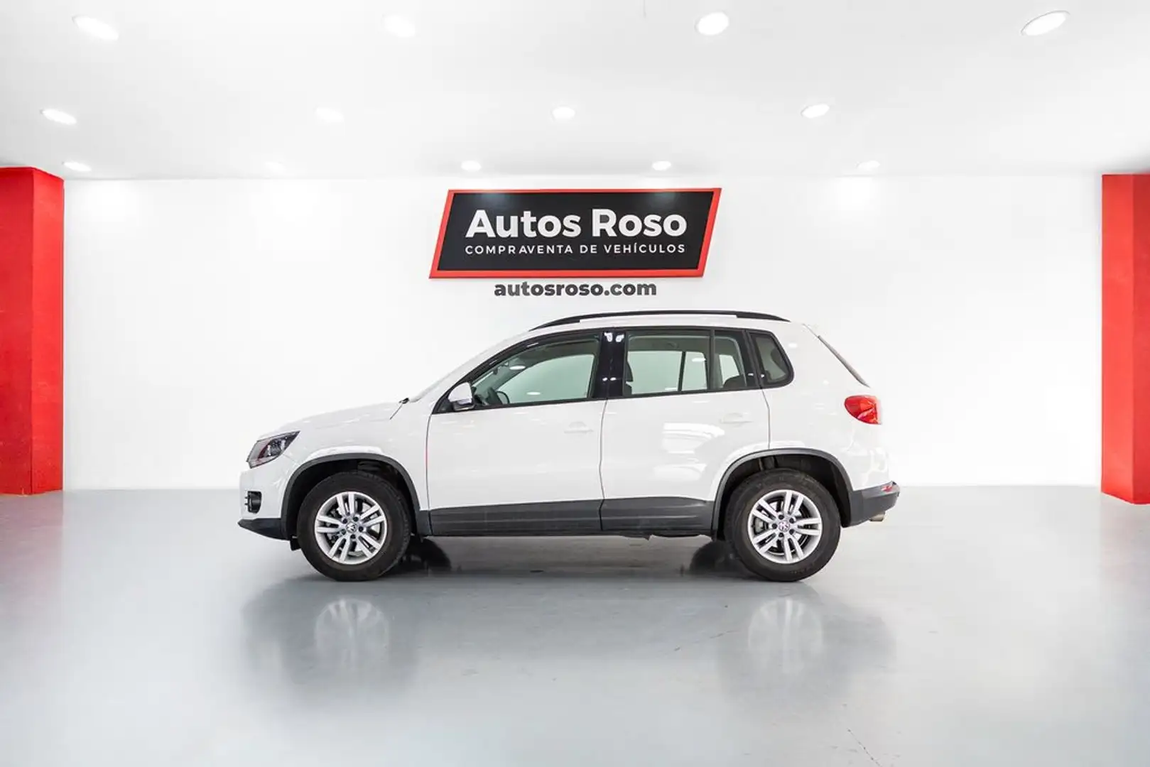 Volkswagen Tiguan 2.0 TDI 110cv 4x2 T1 BlueMotion Tech Wit - 2