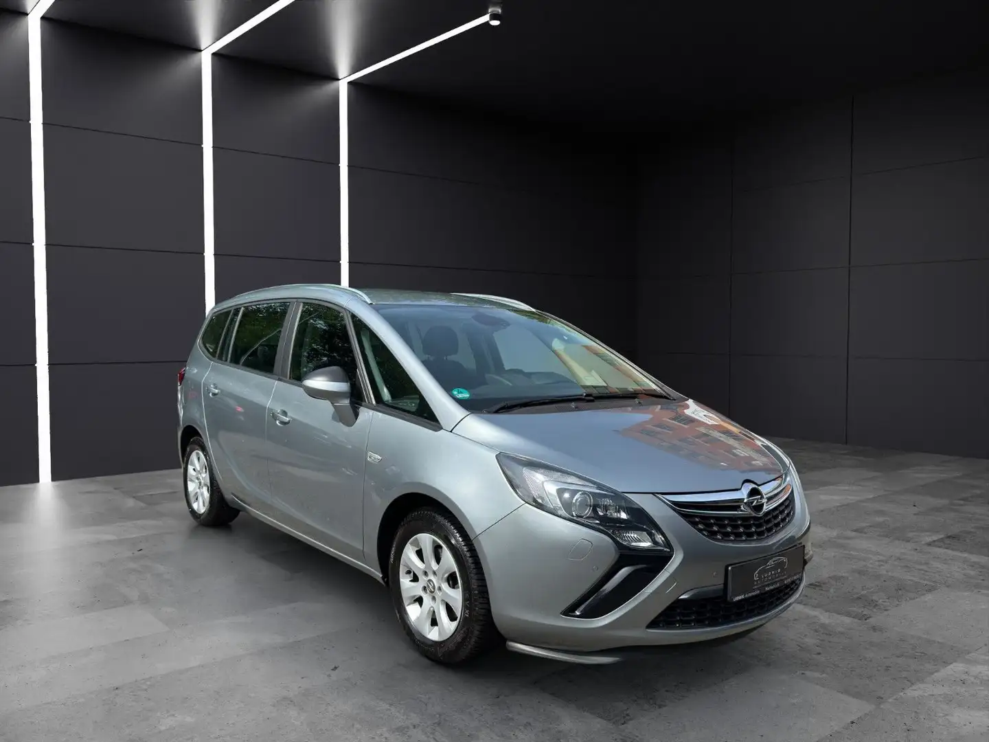 Opel Zafira Tourer /AUTOMATIK / 7 SITZE / TOP GEPFLEGT Zilver - 1