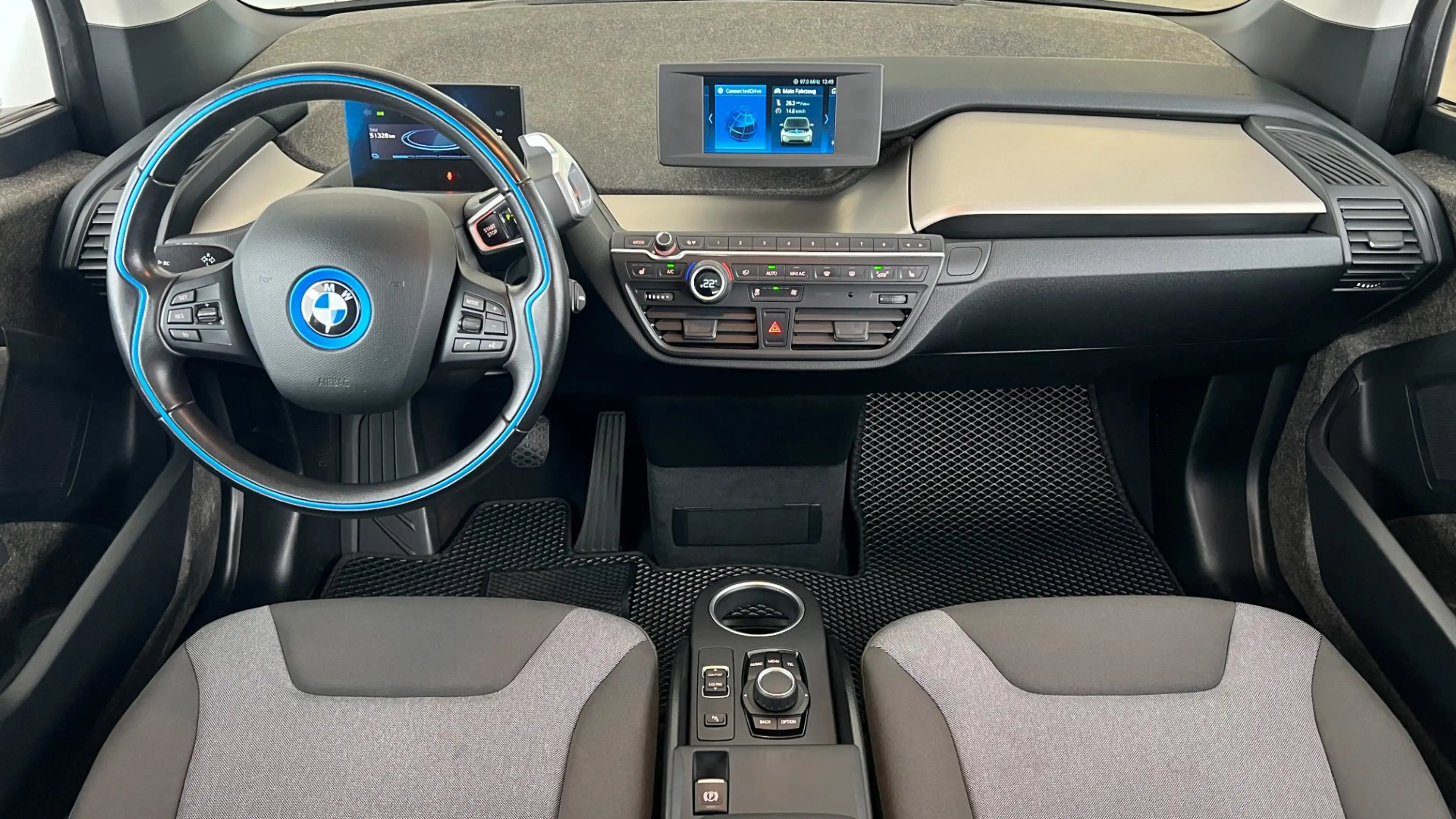 BMW i3 — photo 10