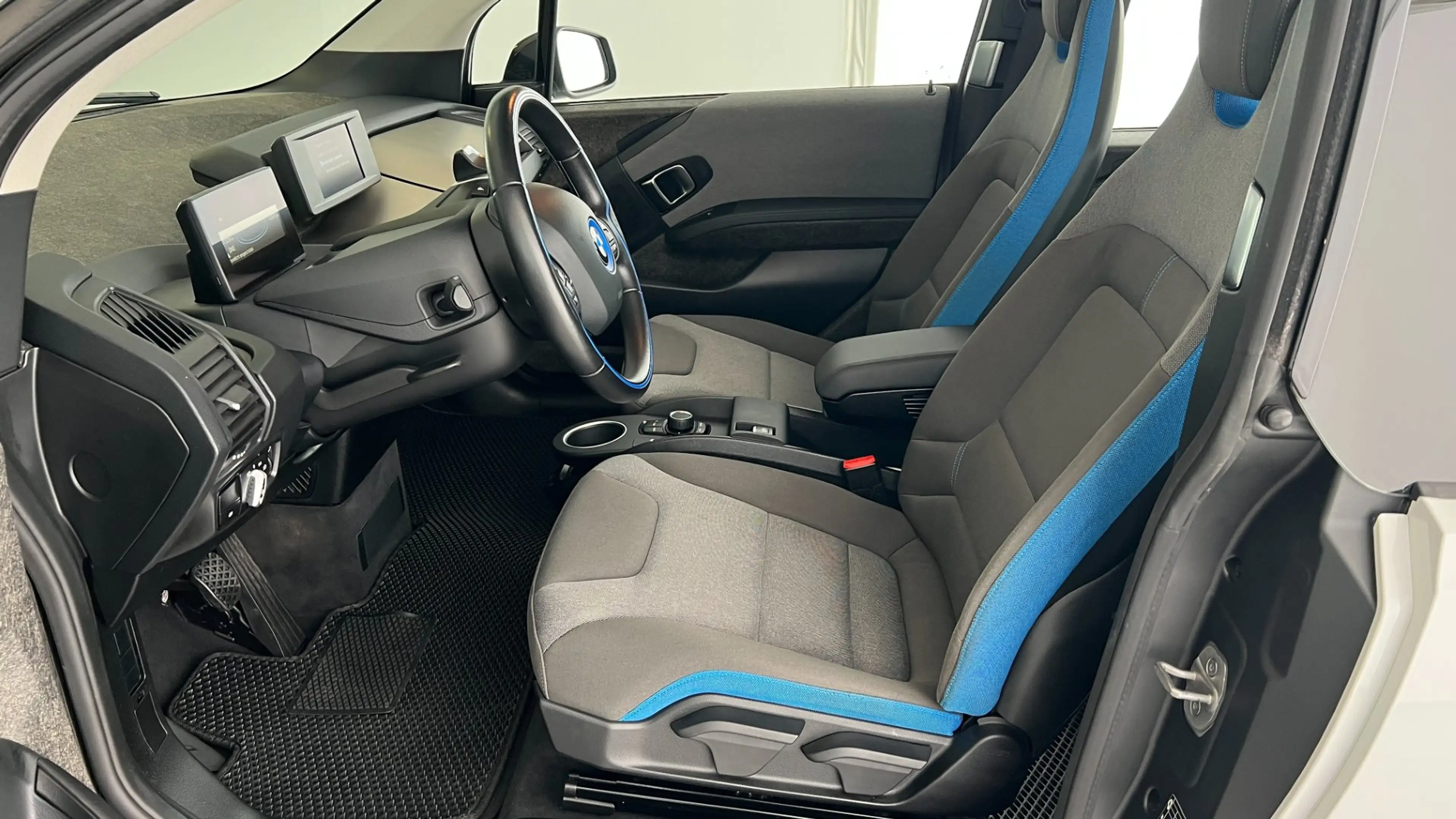 BMW i3 — photo 13
