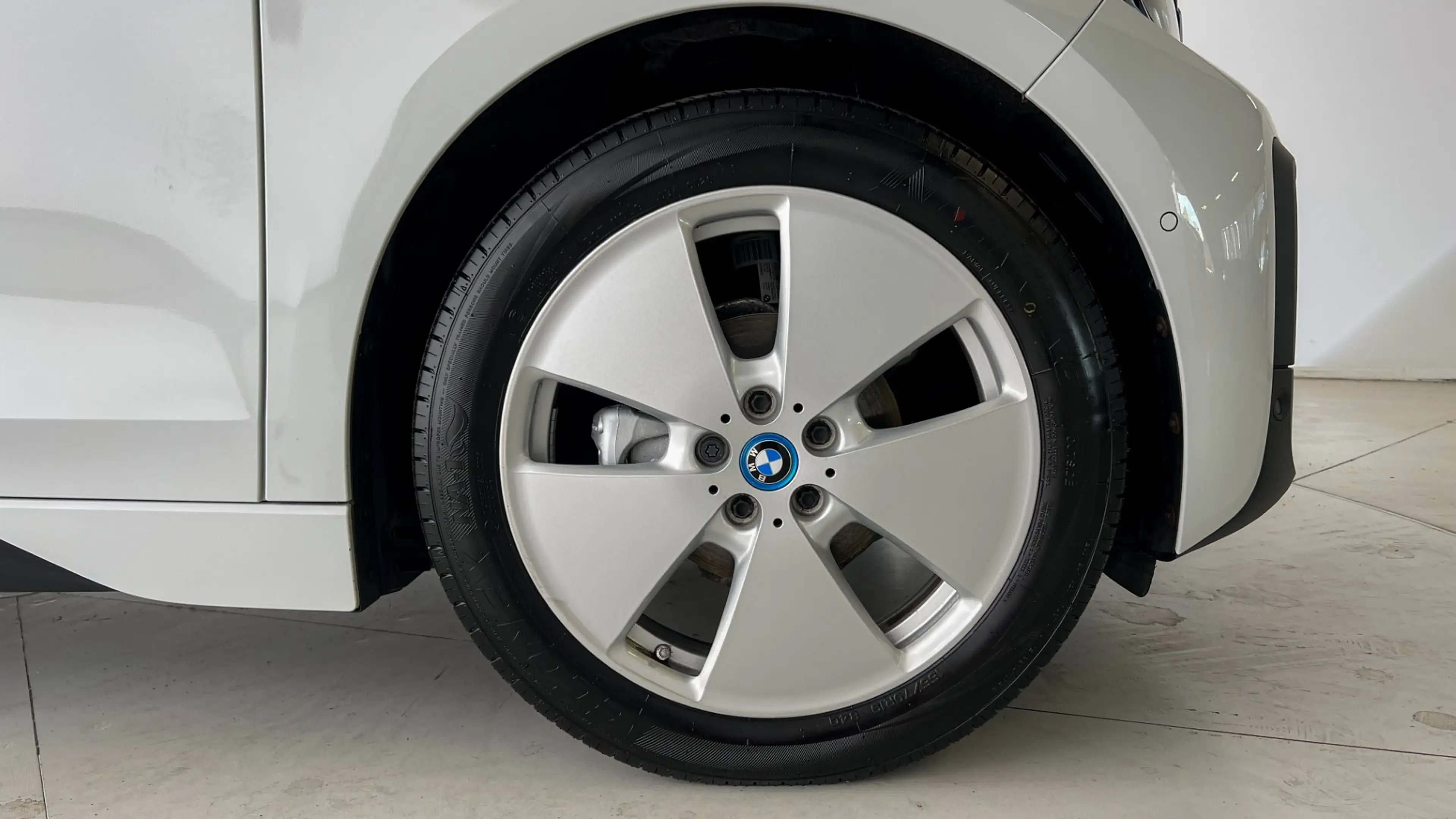 BMW i3 — photo 8