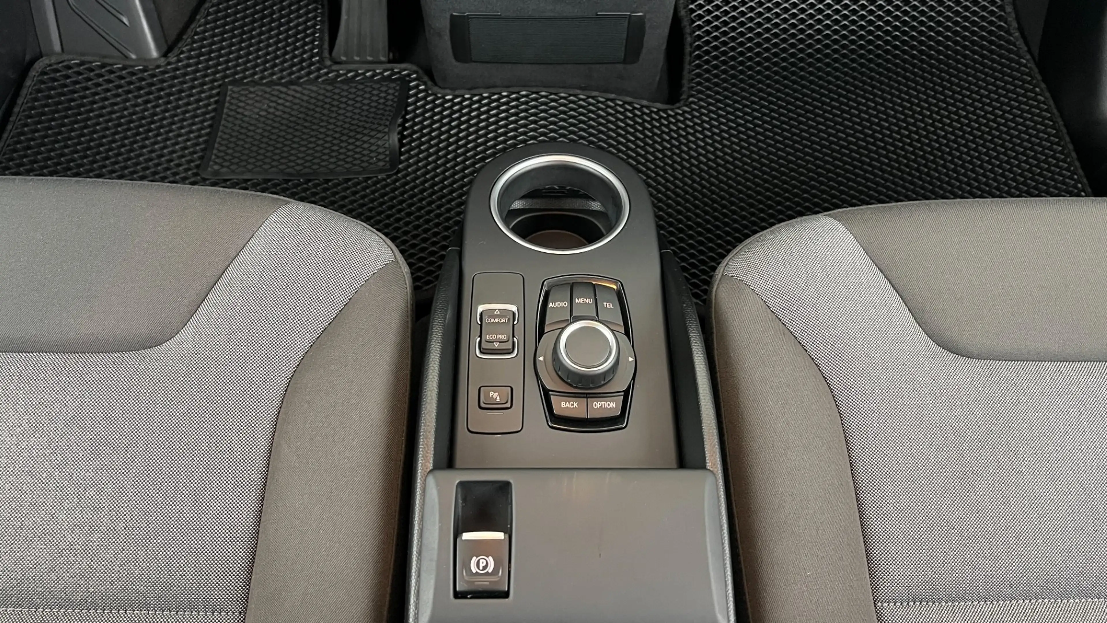 BMW i3 — photo 11