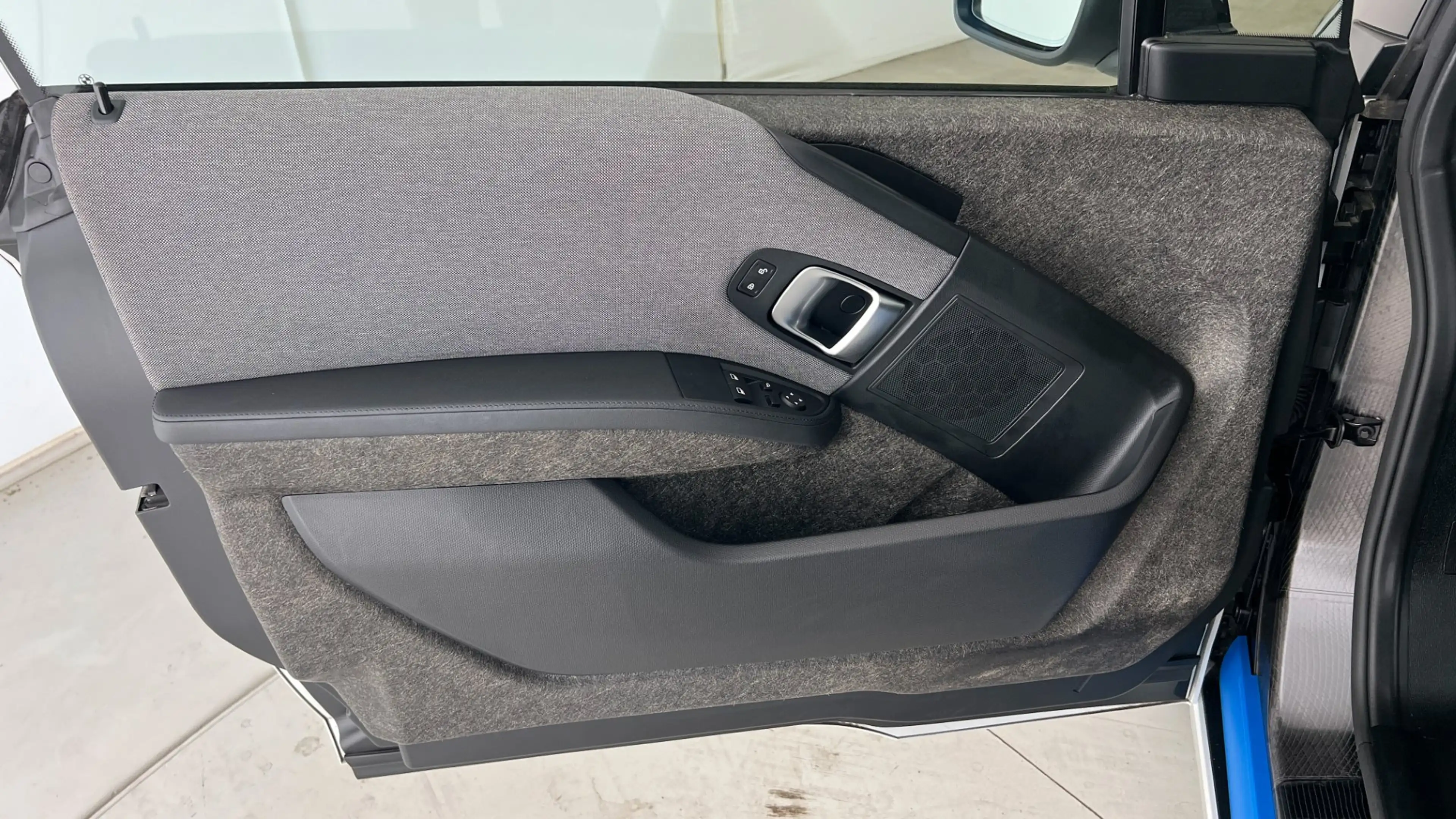 BMW i3 — photo 15