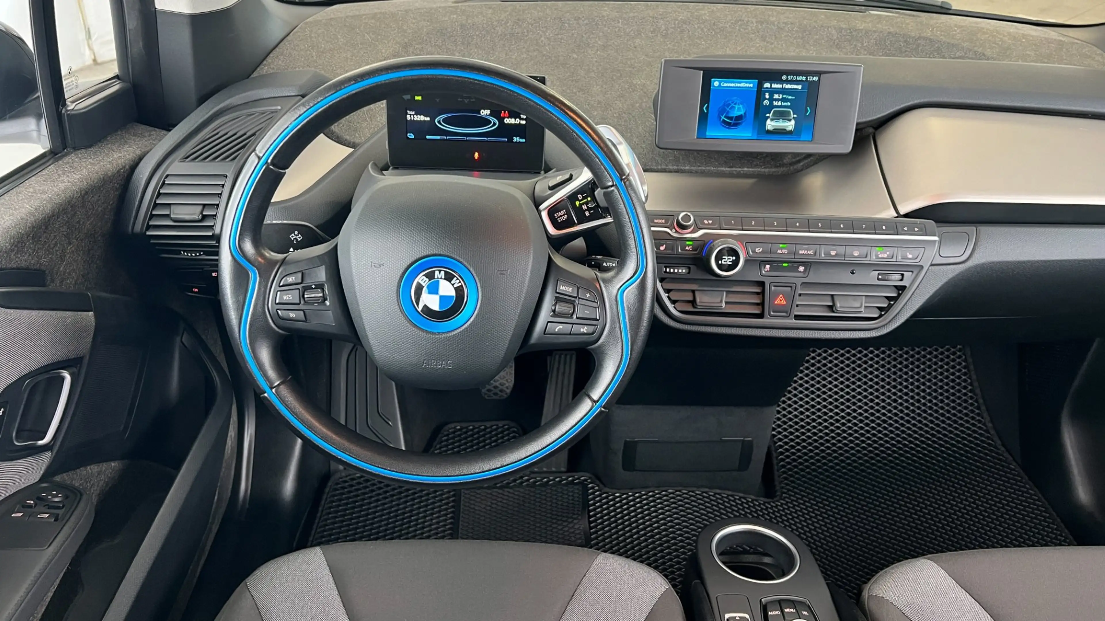 BMW i3 — photo 12