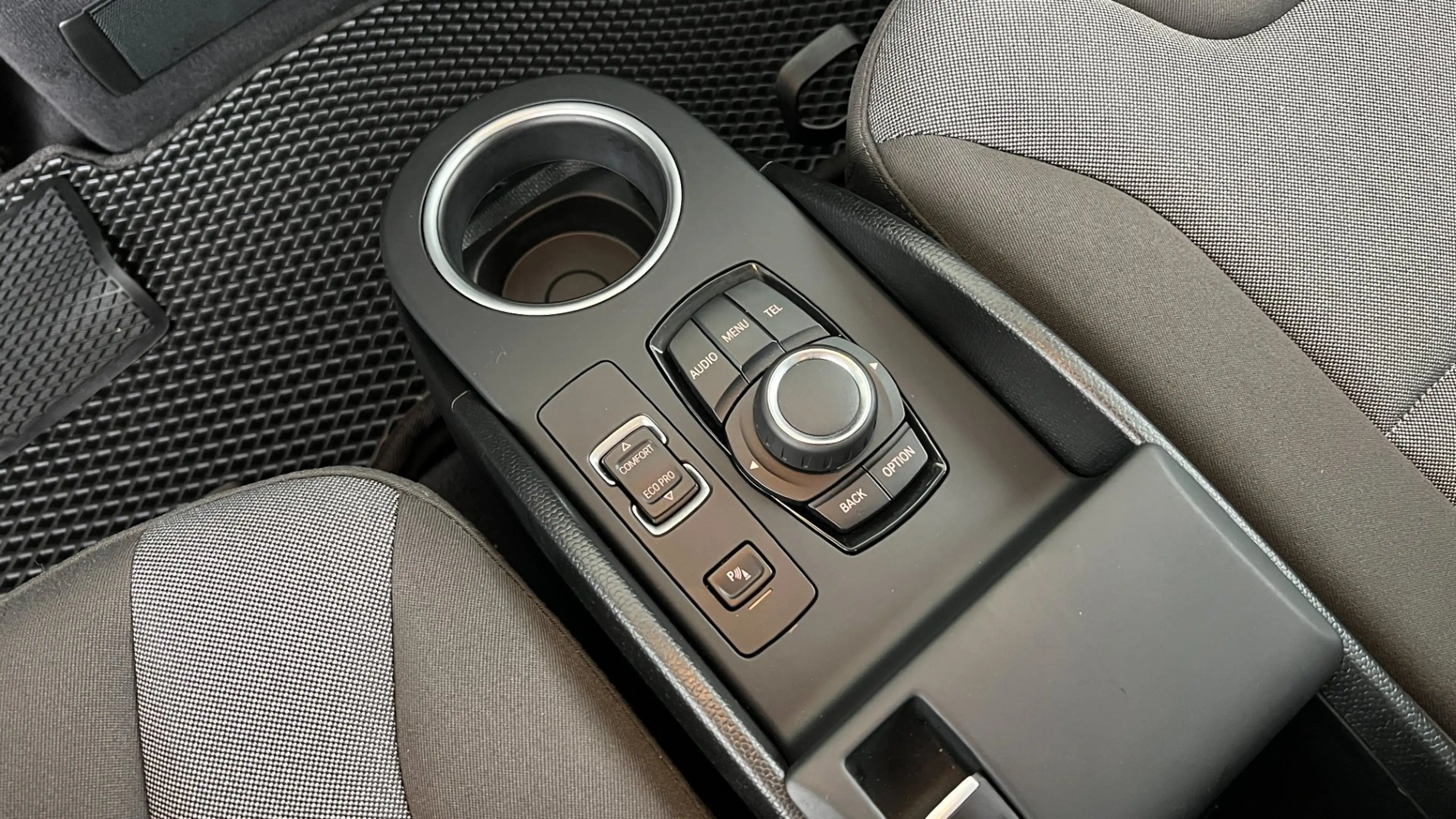 BMW i3 — photo 14