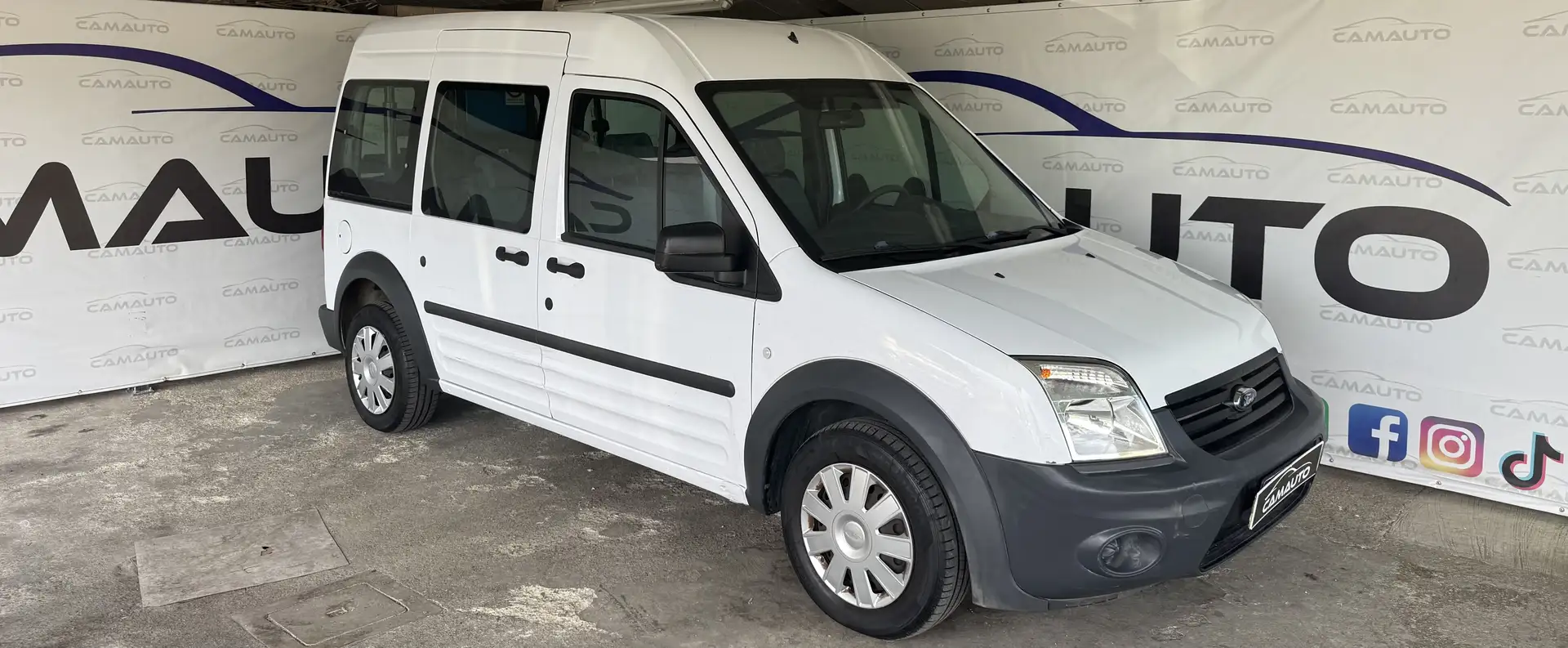 Ford Tourneo Connect - 2