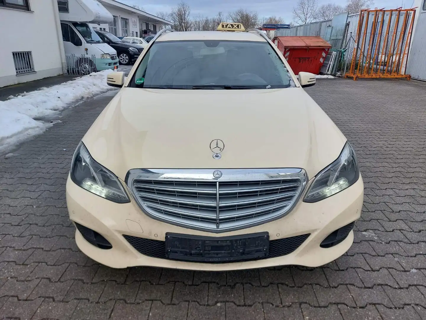 Mercedes-Benz E 220 CDI BlueTec Automatik"Leder" Gelb - 2