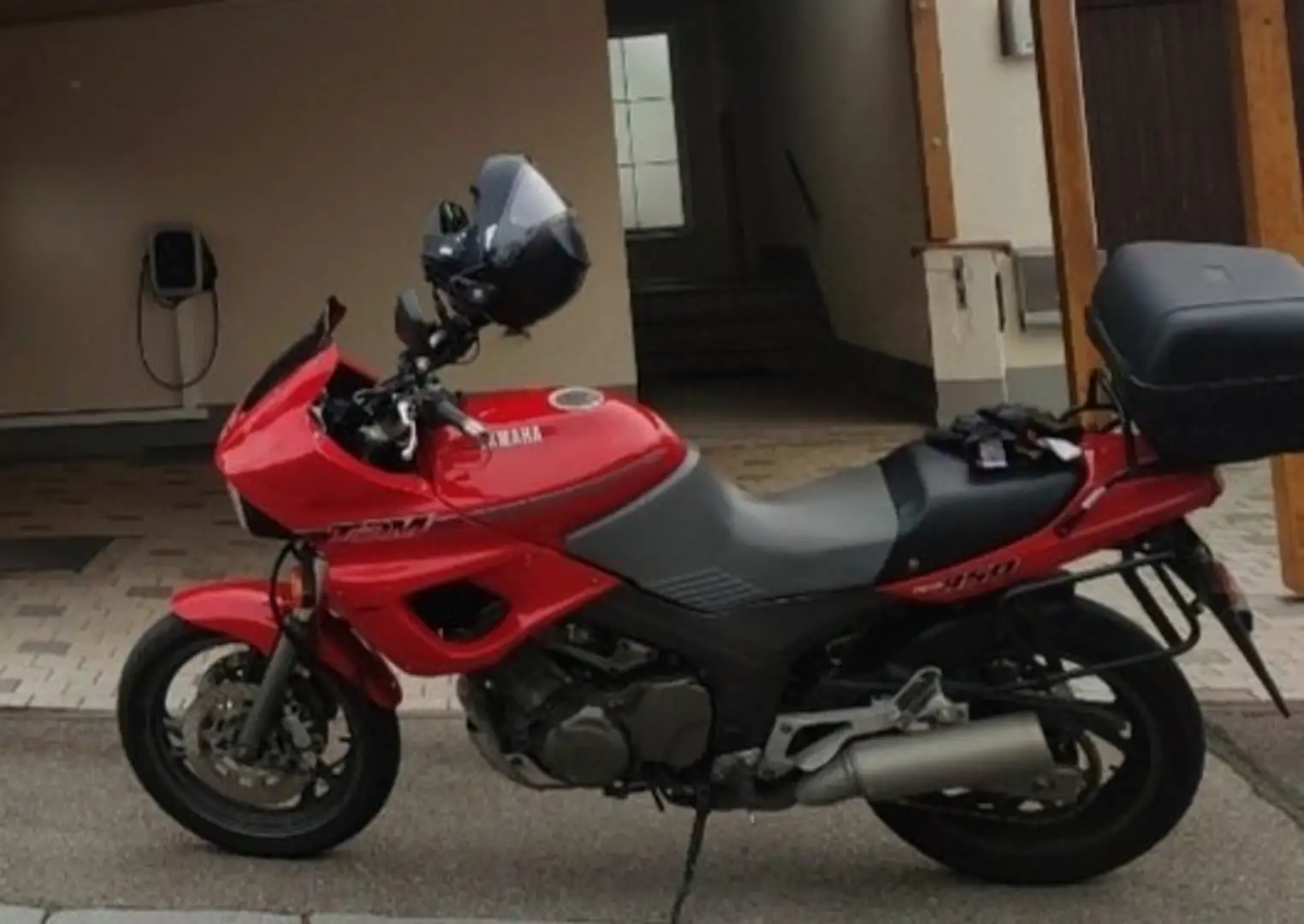 Yamaha TDM 850 Rouge - 2