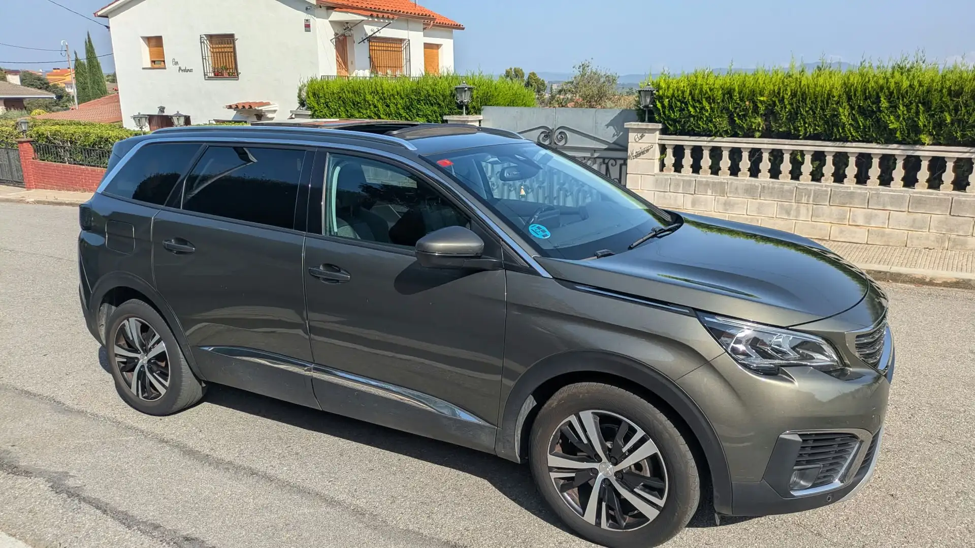 Peugeot 5008 5008 1.5BlueHDi S Gris - 1