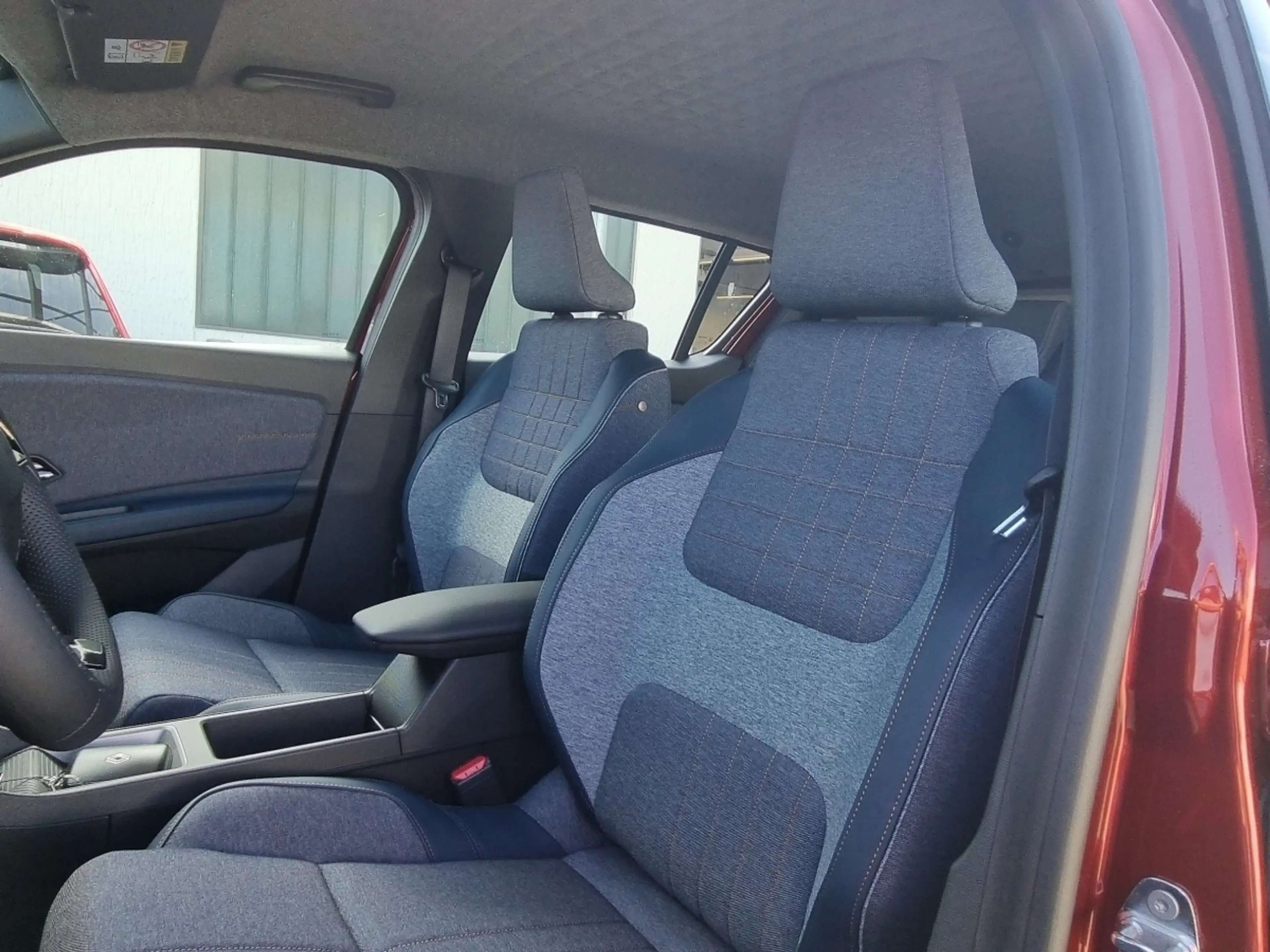 Renault R 4 E-Tech elektrisch Techno 150 Comfort Range — photo 7