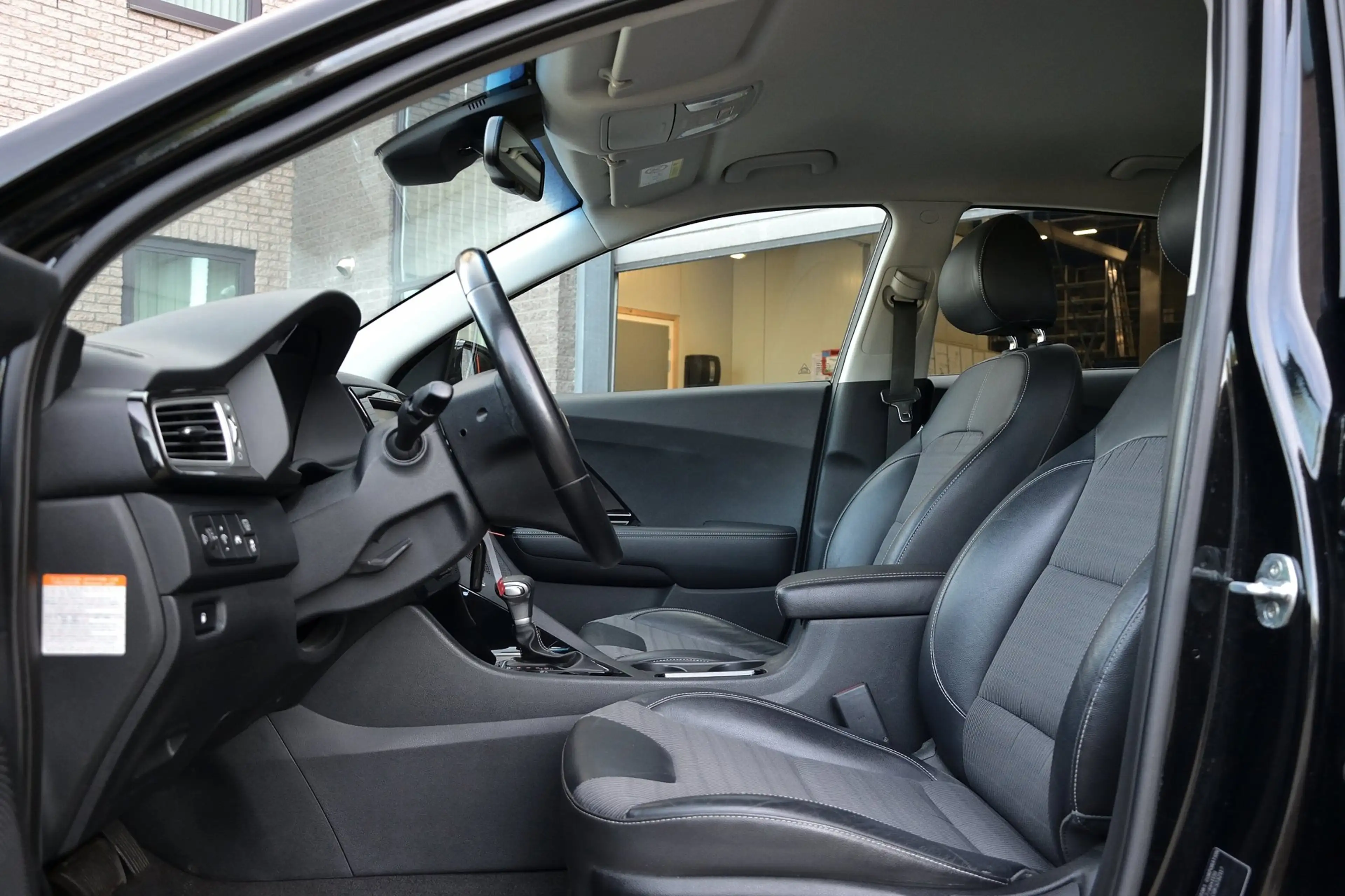 Kia Niro 1.6 GDi Hybrid DynamicLine | Navigatie | Trekhaak — photo 9