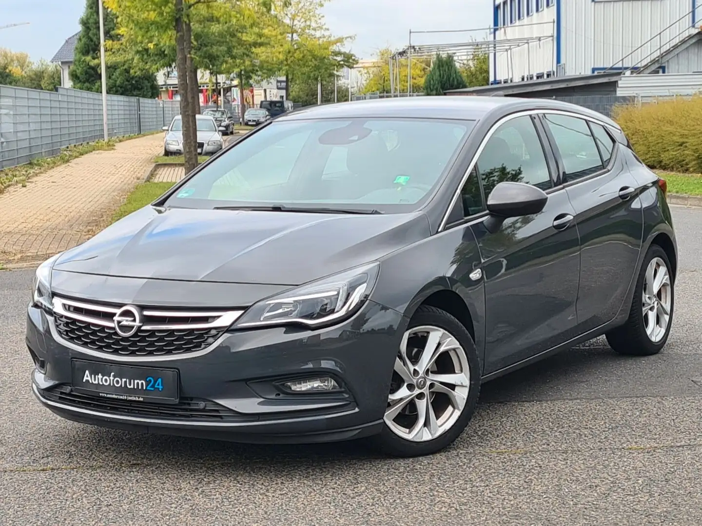 Opel Astra K Lim. 5-trg. Dynamic Start/Stop*Navi*PDC* Grau - 1