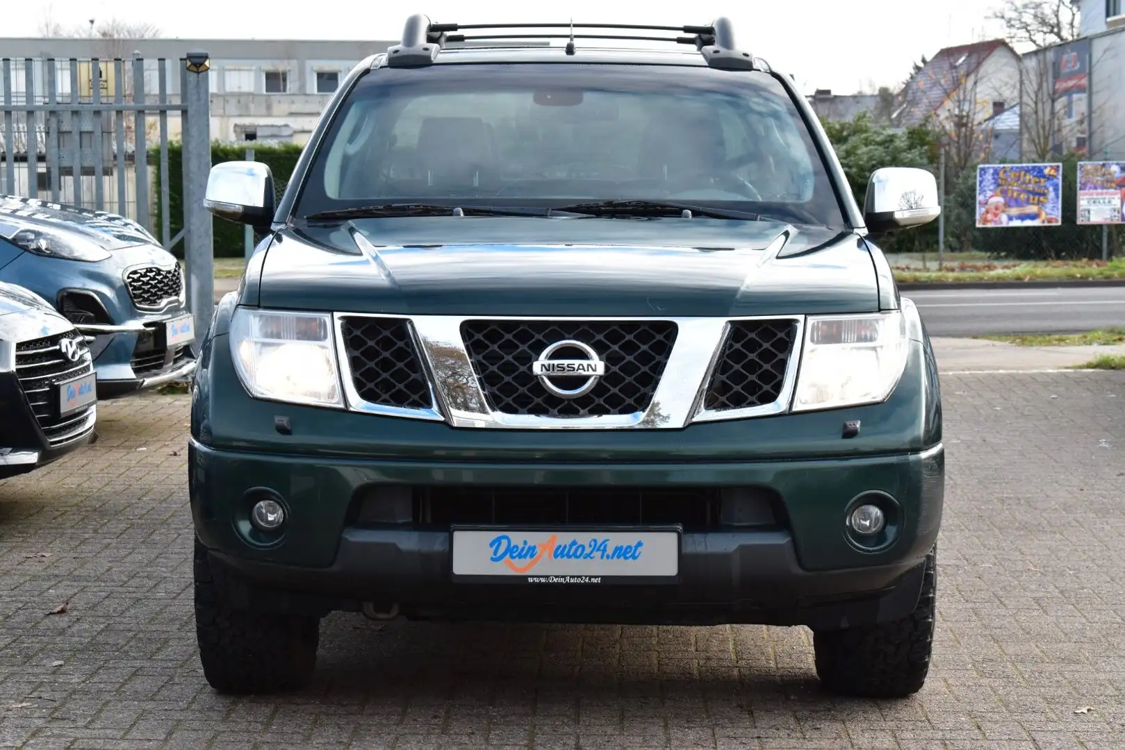 Nissan Navara Pickup Double Cab LE 4X4 Tempo|Si-Hzg|AHK Grün - 2