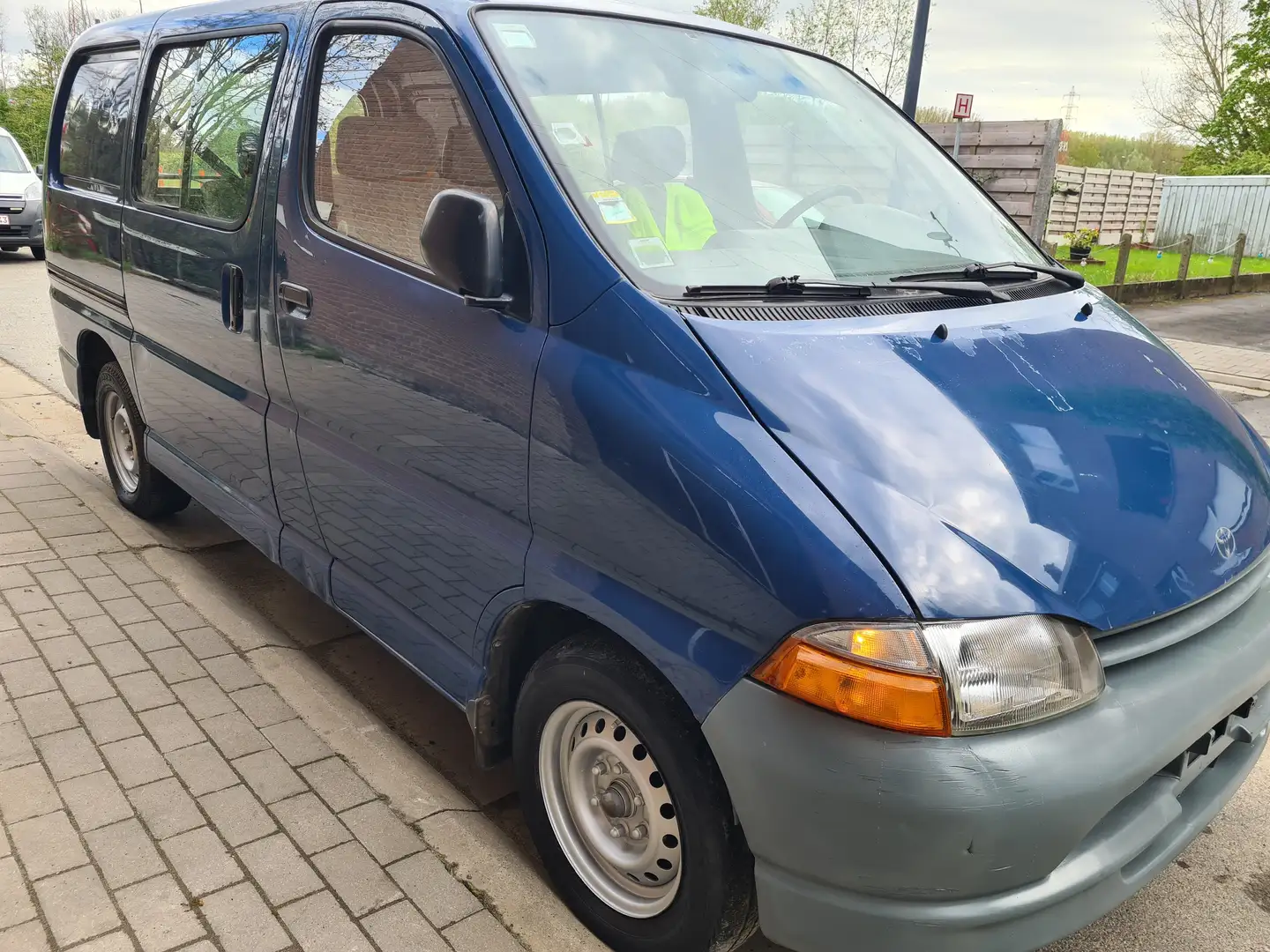 Toyota Hiace MOTEUR 2 L - NORMAL-CLIMATISÉ- DIESEL Niebieski - 2