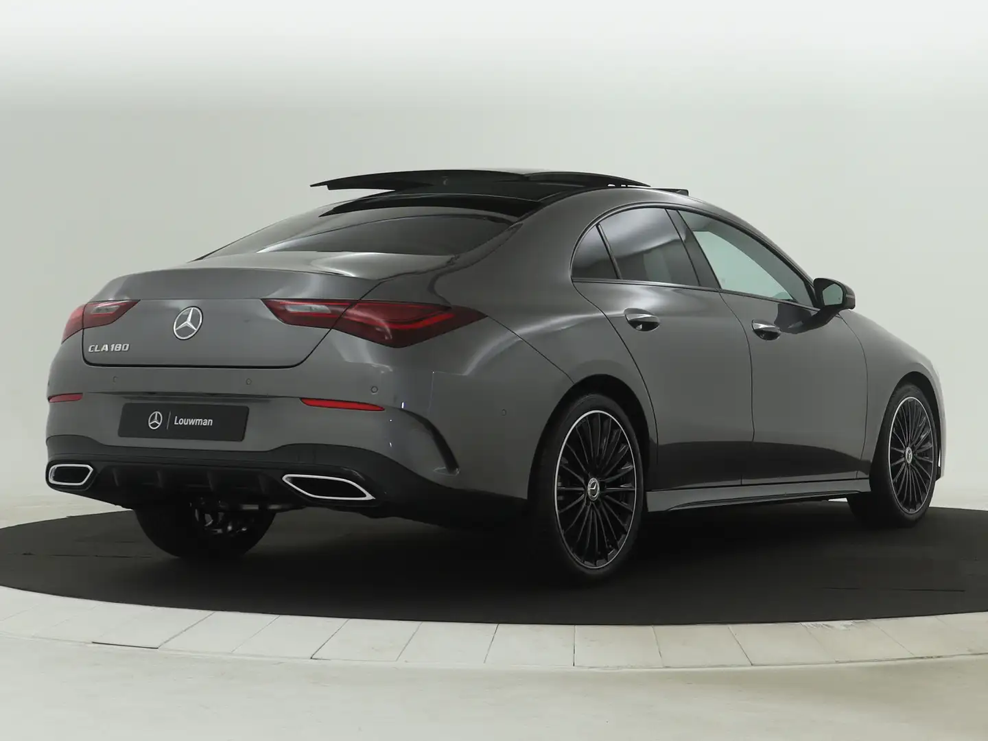 Mercedes-Benz CLA 180 AMG Line Plus LIMITED Edition | Nightpakket | Dode Gris - 2